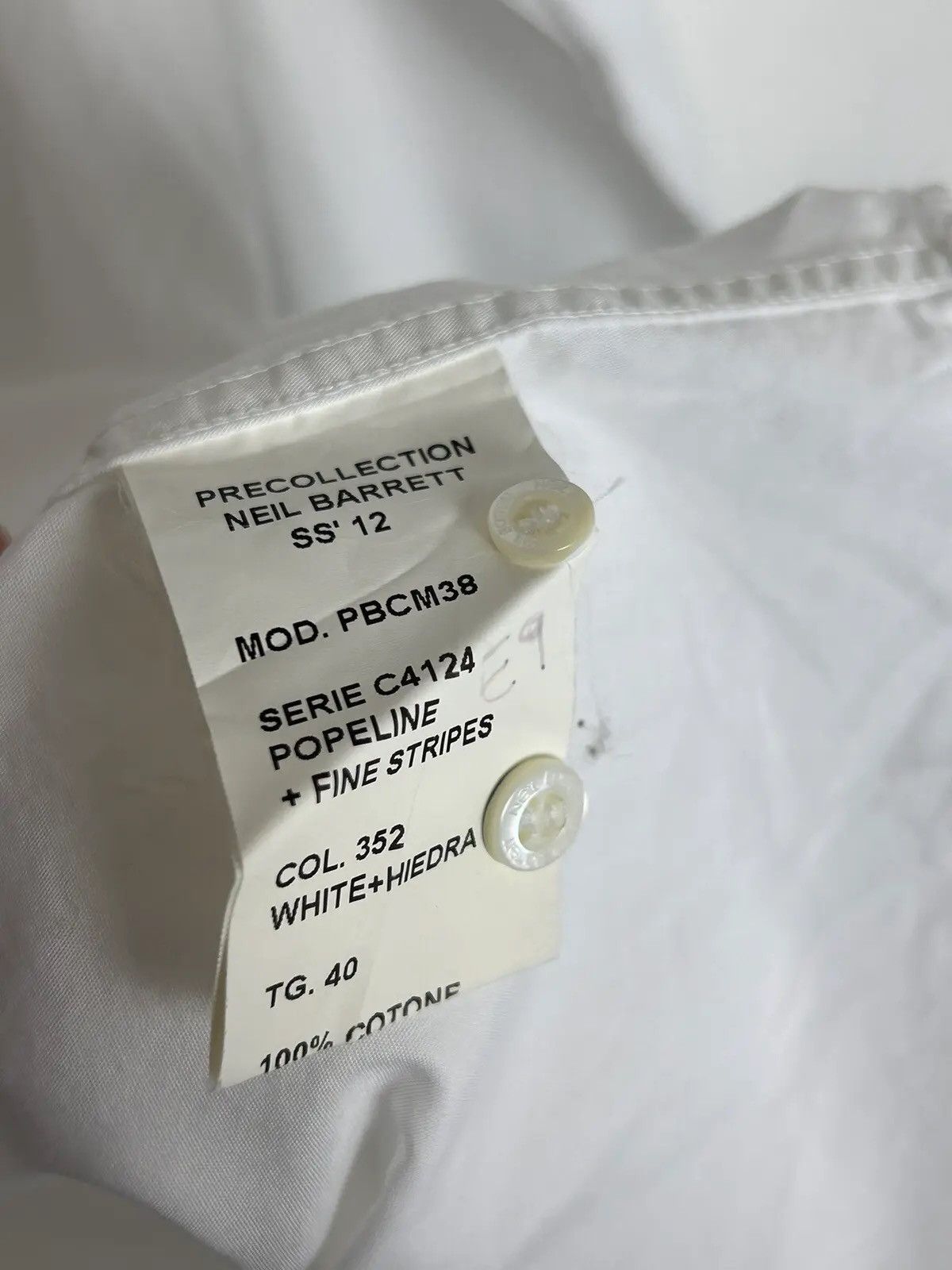 Neil Barrett Neil Barrett SS'12 Pre Collection Long Sleeve Shirt In White Size US M / EU 48-50 / 2 - 7 Thumbnail
