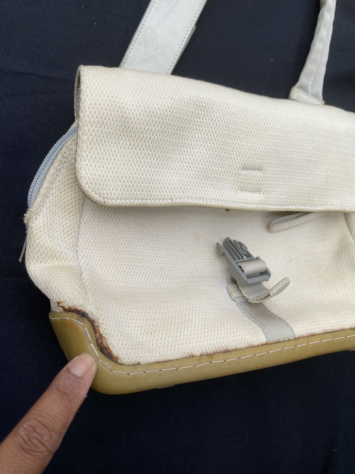 Prada Rare Vintage Prada Sling Bag Size ONE SIZE - 25 Thumbnail