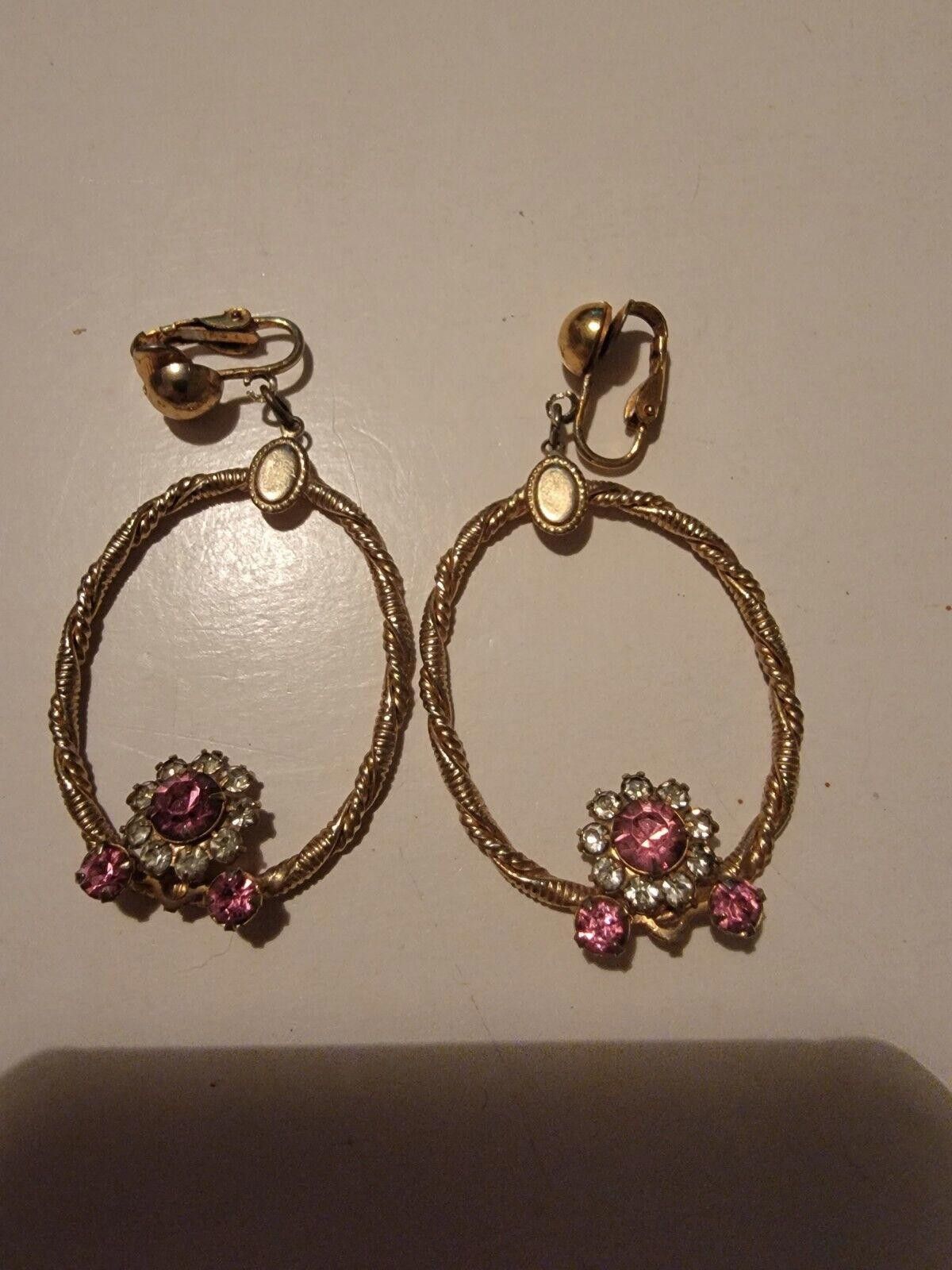 The Unbranded Brand Vintage Womens Earrings Gold Tone Hoop Rhinestone Crystal Size ONE SIZE - 1 Thumbnail