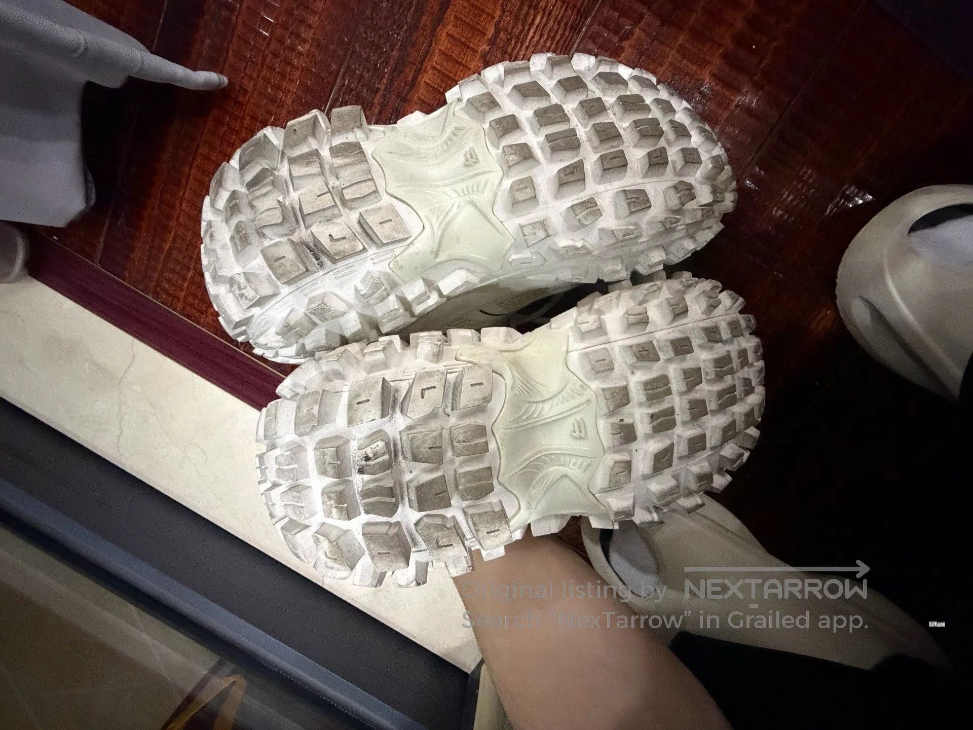 Balenciaga Balenciaga Defender White Distressed Sneakers. Size US 9 / EU 42 - 5 Thumbnail