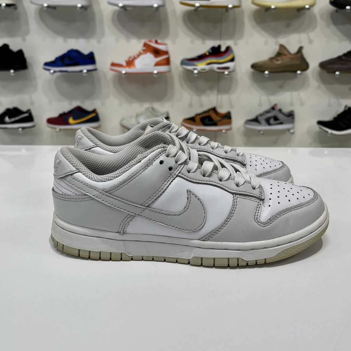 Nike Nike Dunk Low Photon Dust (W) Size US 7.5 / IT 37.5 - 7 Thumbnail