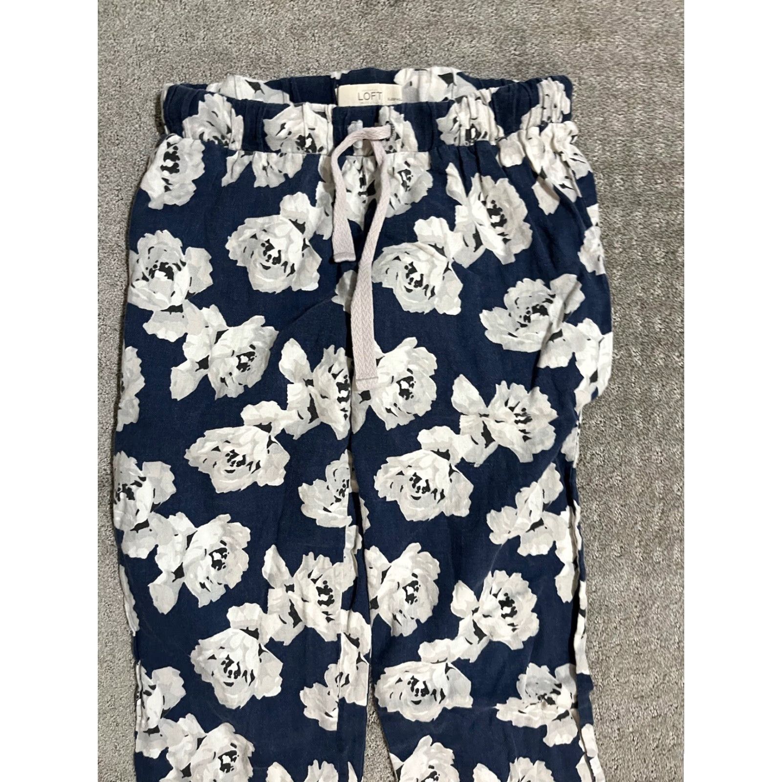 Loft LOFT Women’s Blue Floral Elastic Waist Pants Size 2XS Regular Adult Pants Casual N/A Women Size 24" / US 00 / IT 34 - 2 Thumbnail
