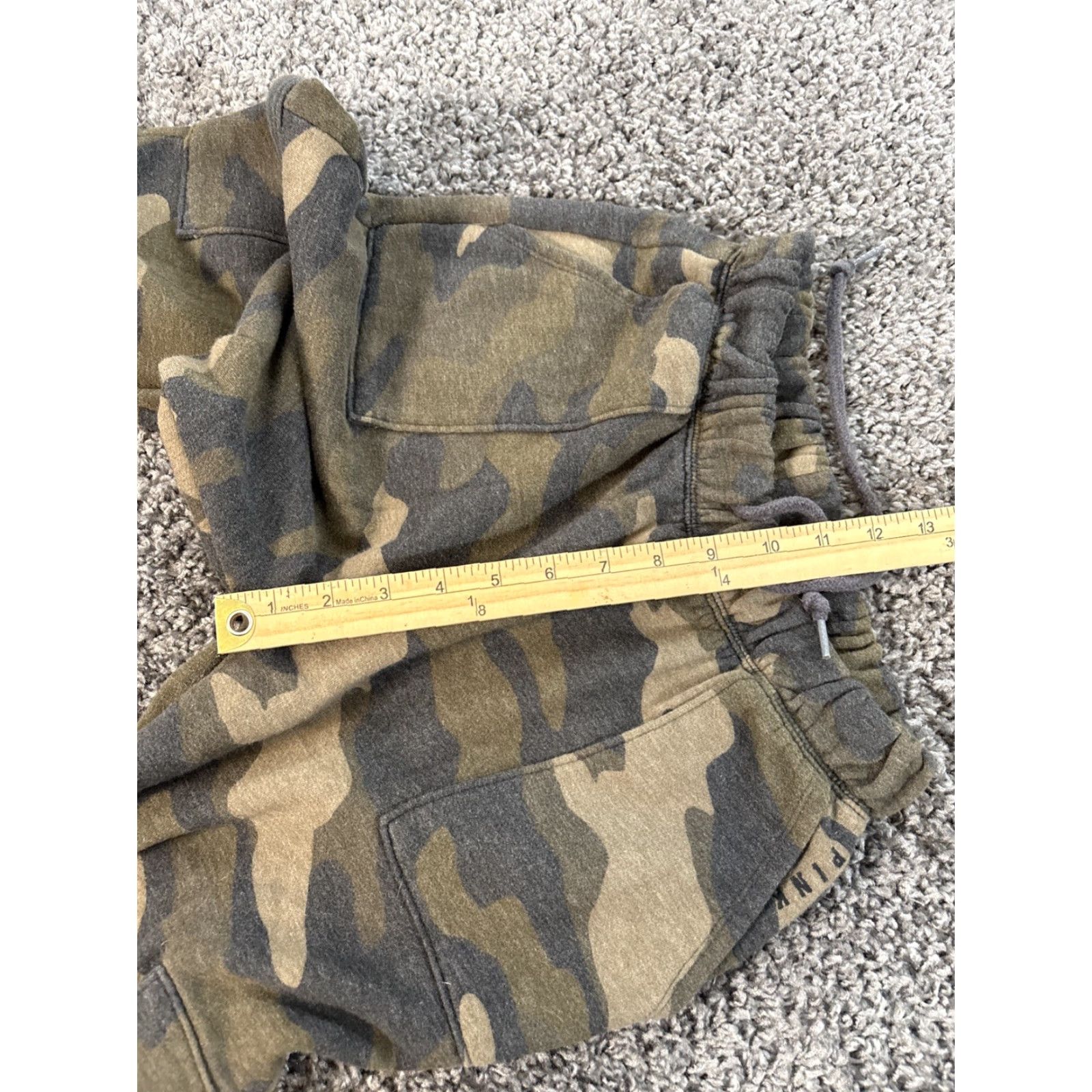 Victoria's Secret Victoria's Secret PINK Womens Pants XS Green Camouflage Cargo Sweatpants Jogger | Activewear | Regular Size 26" / US 2 / IT 38 - 5 Thumbnail