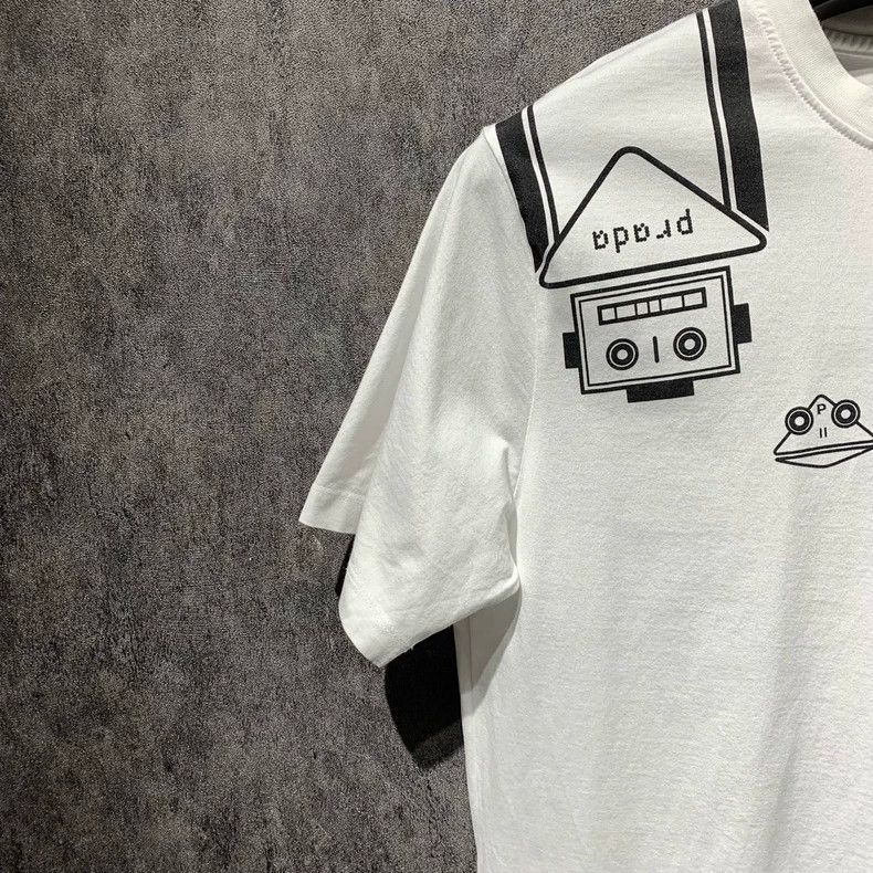 Prada Prada Robot short sleeves 2501-Nextarrow Size US M / EU 48-50 / 2 - 7 Thumbnail