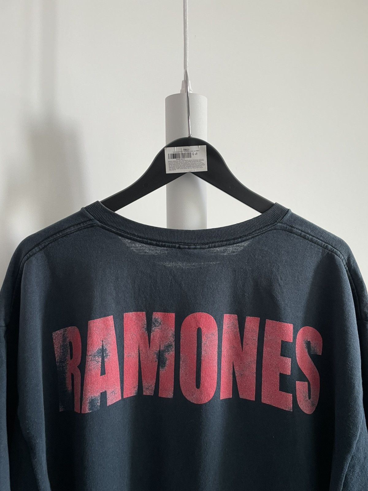 Band Tees Vintage Ramones 00’s Band T-Shirt Black Fade RARE Size US XL / EU 56 / 4 - 4 Thumbnail