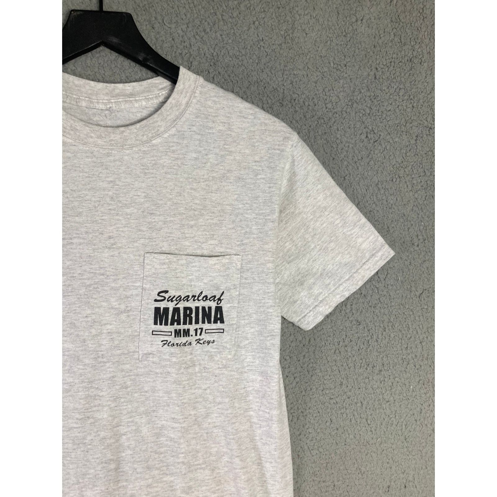 Vintage Sugarloaf Marina Bass Boat Men's Gray Graphic Tee S Size US S / EU 44-46 / 1 - 3 Thumbnail