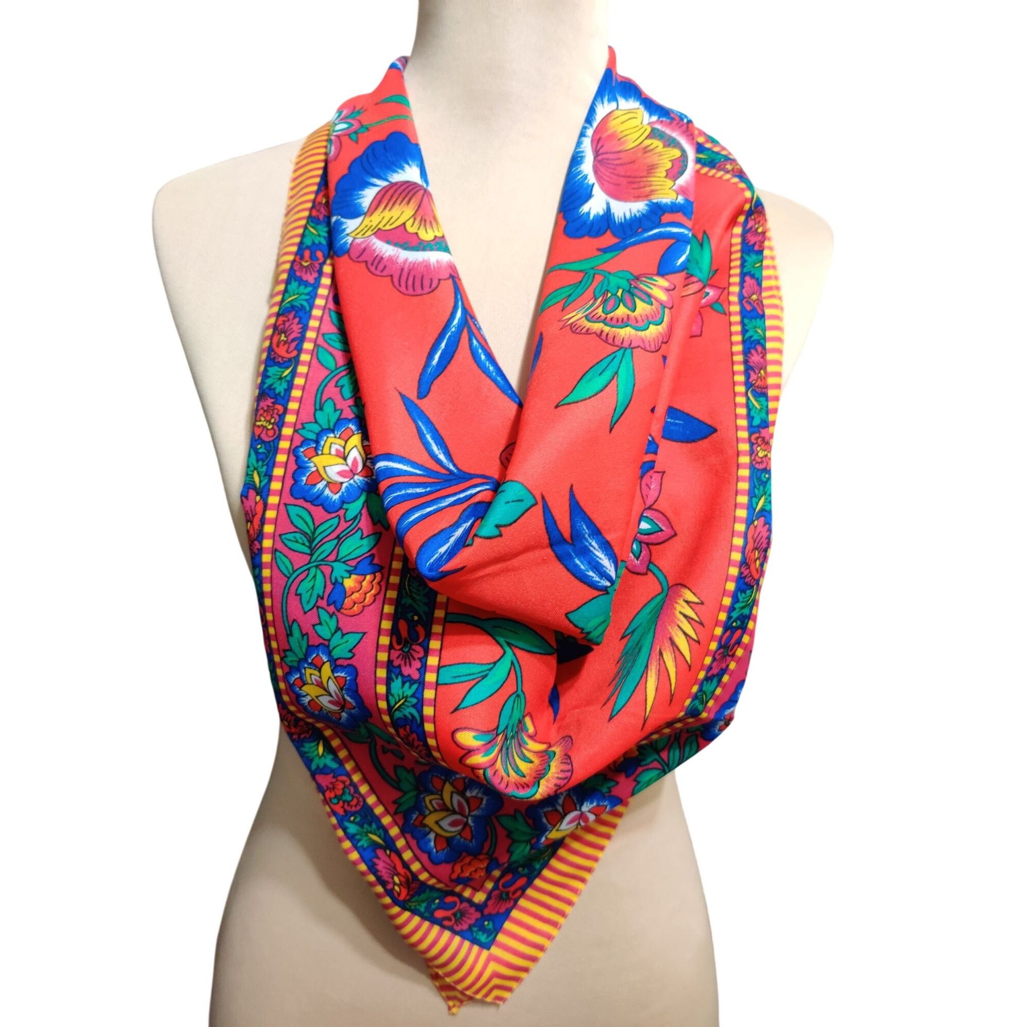 Vintage Berkshire Womens Scarf Red Floral Square Vintage Italian Bor Size ONE SIZE - 5 Thumbnail