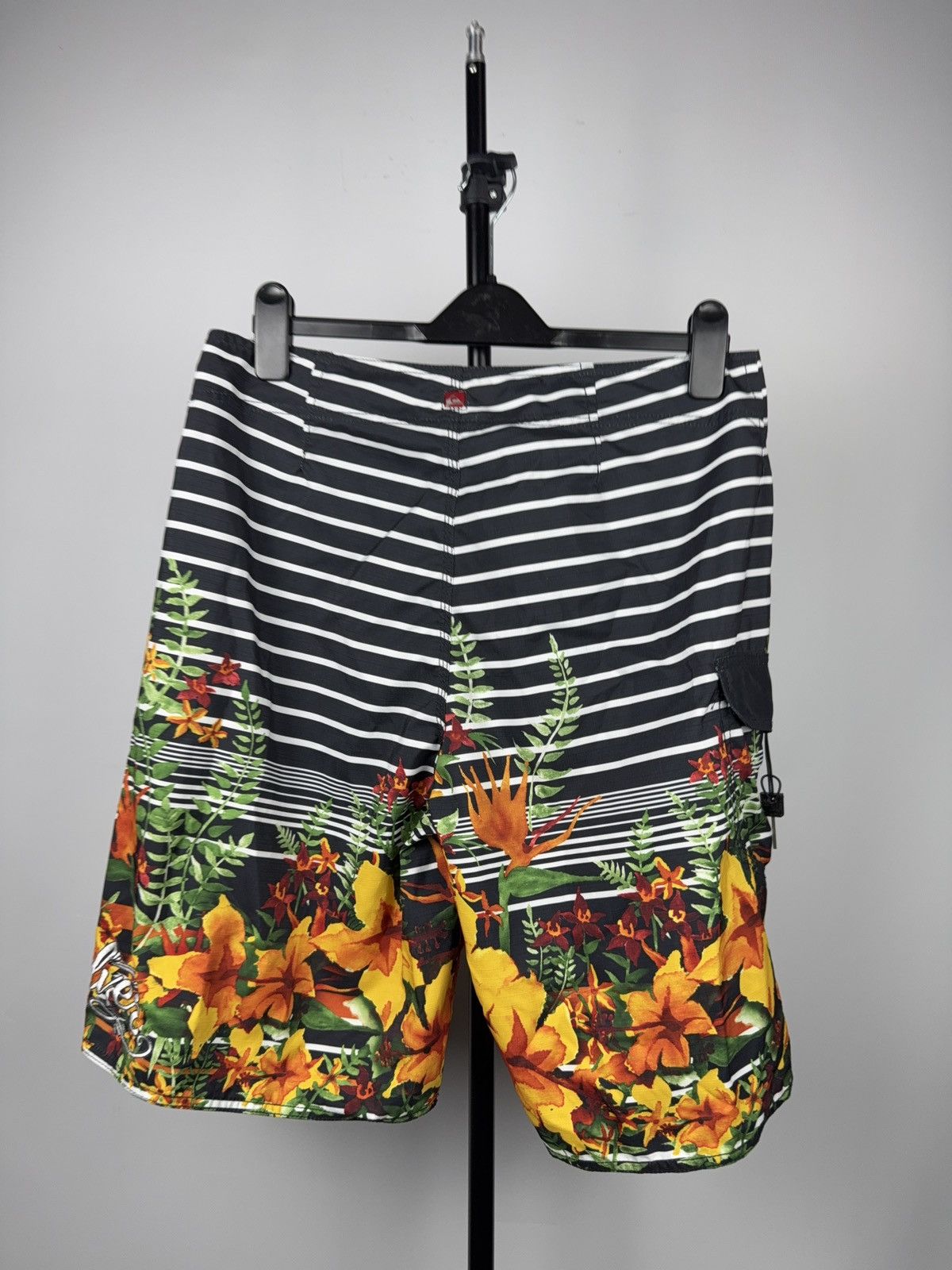 Quiksilver 00s Quiksilver Tropical Floral Surf Board Shorts Size 34 Size US 34 / EU 50 - 8 Thumbnail