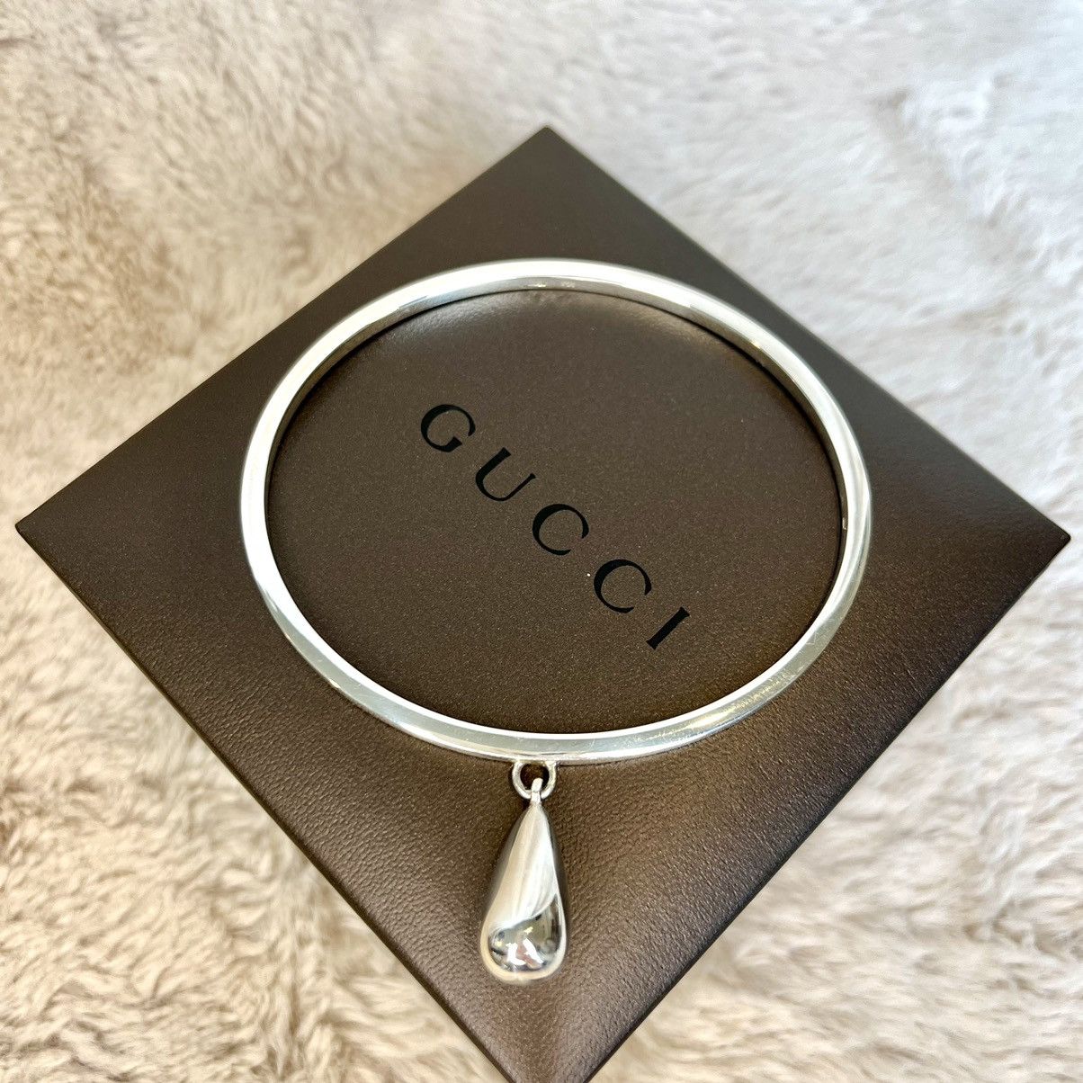 Gucci Gucci Sterling Silver Teardrop Bangle Bracelet Size ONE SIZE - 6 Thumbnail