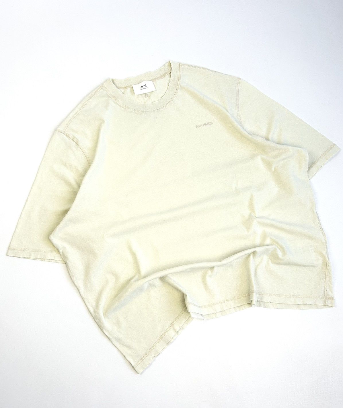 AMI AMI Paris Distressed Heart Logo Beige Basic Tee Vintage Size US XL / EU 56 / 4 - 2 Thumbnail