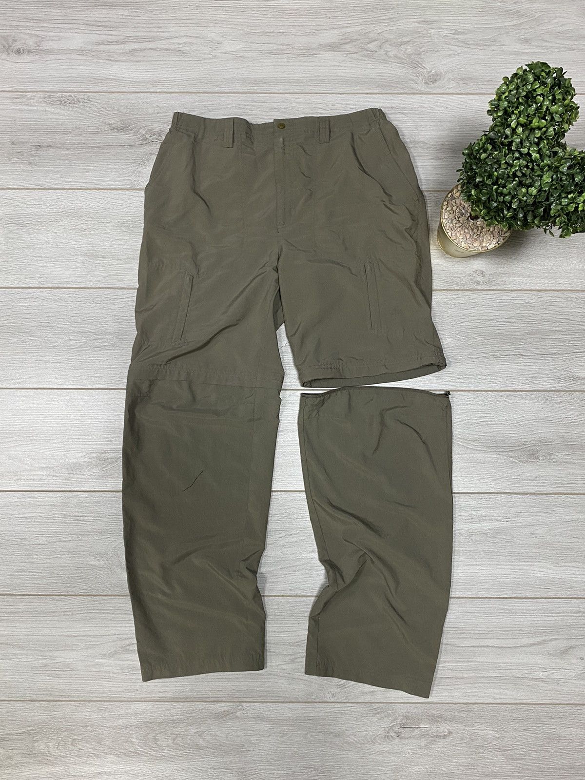 Nike Nike ACG cargo transformer pants/shorts vintage Size US 34 / EU 50 - 1 Thumbnail
