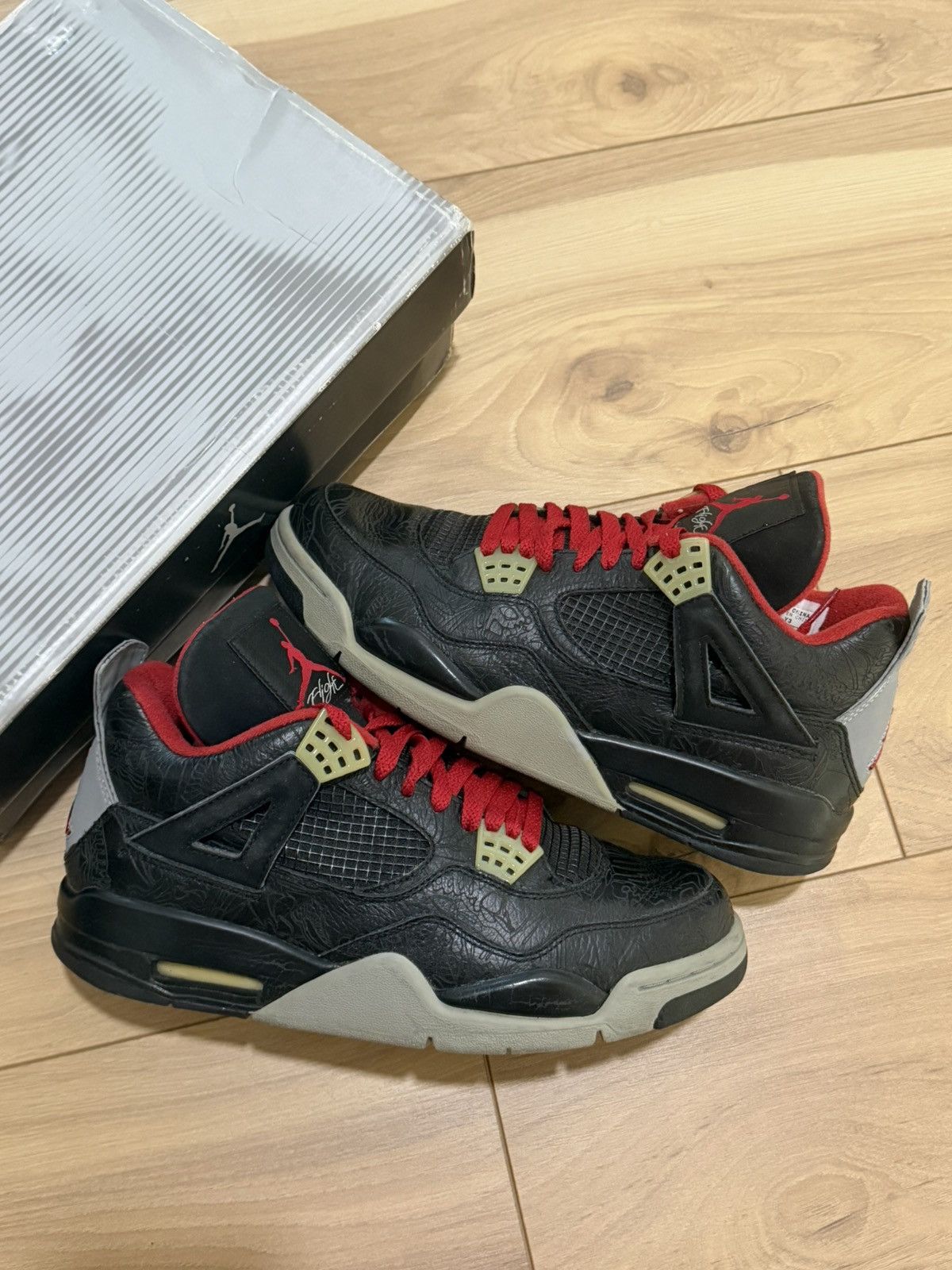 Jordan Brand Air Jordan 4 Black Laser 2005 Size US 9 / EU 42 - 1 Thumbnail