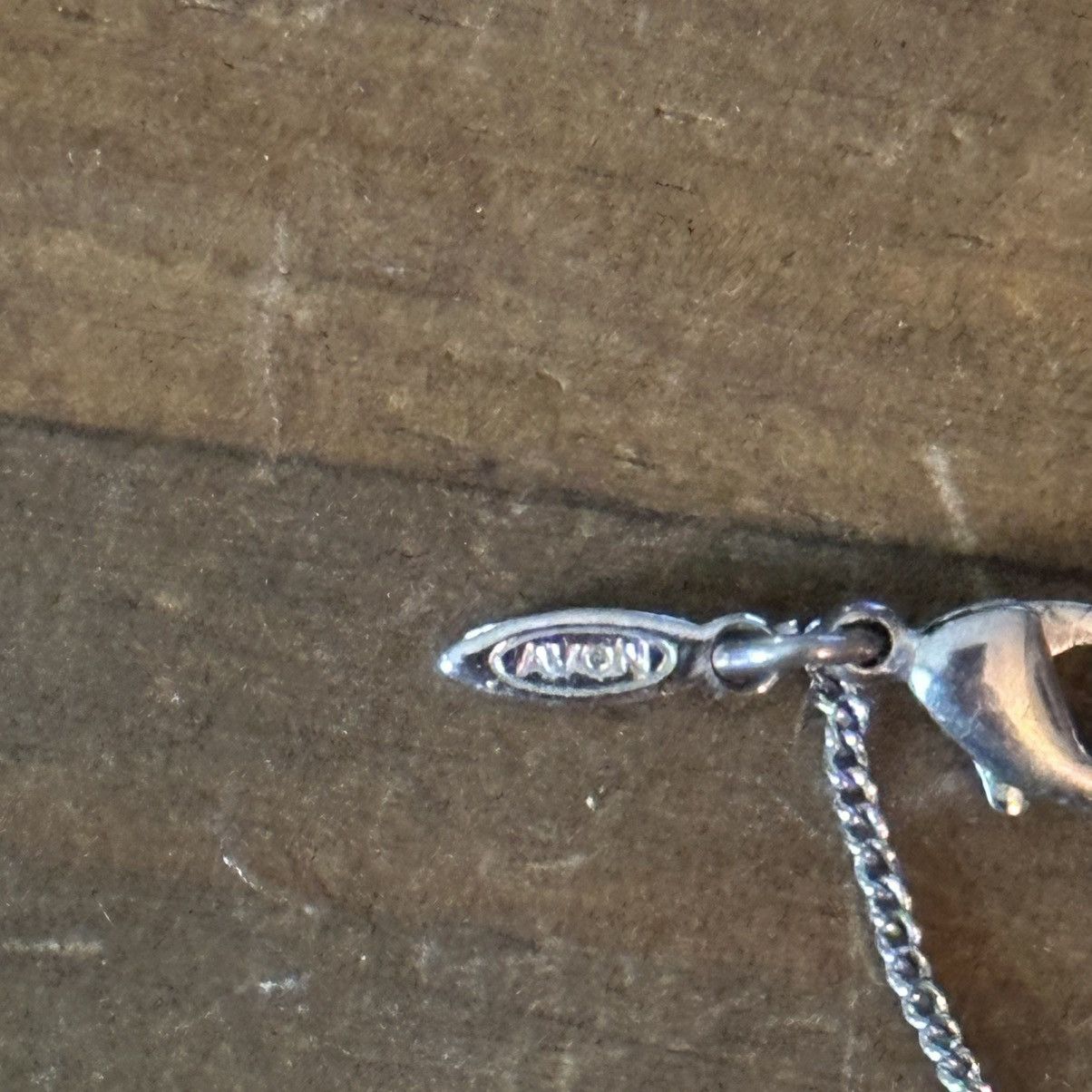 Other Avon dainty silver tone rhinestone flower pendant necklace Size ONE SIZE - 5 Thumbnail