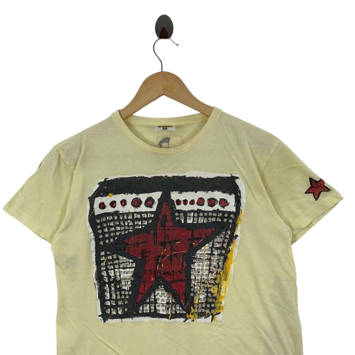 Vintage Vintage Circle Of Rock B’z LIVE GYM 2005 Vermillion Tshirt Size US S / EU 44-46 / 1 - 2 Thumbnail