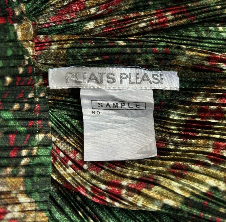 Pleats Please Issey Miyake PLEATS PLEASE by ISSEY MIYAKE Pleated Top Shirt Designer Size M / US 6-8 / IT 42-44 - 4 Thumbnail