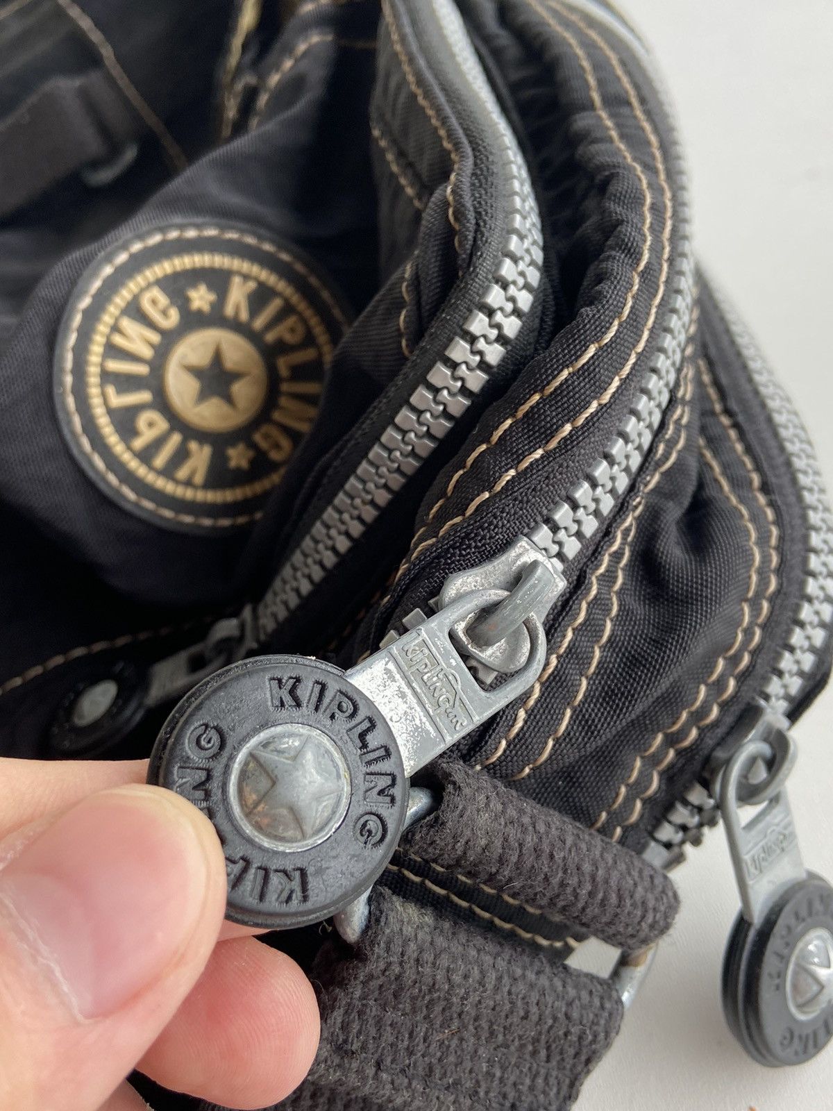 Japanese Brand × Vintage Kipling Vintage Messenger Y2K black Size ONE SIZE - 11 Thumbnail