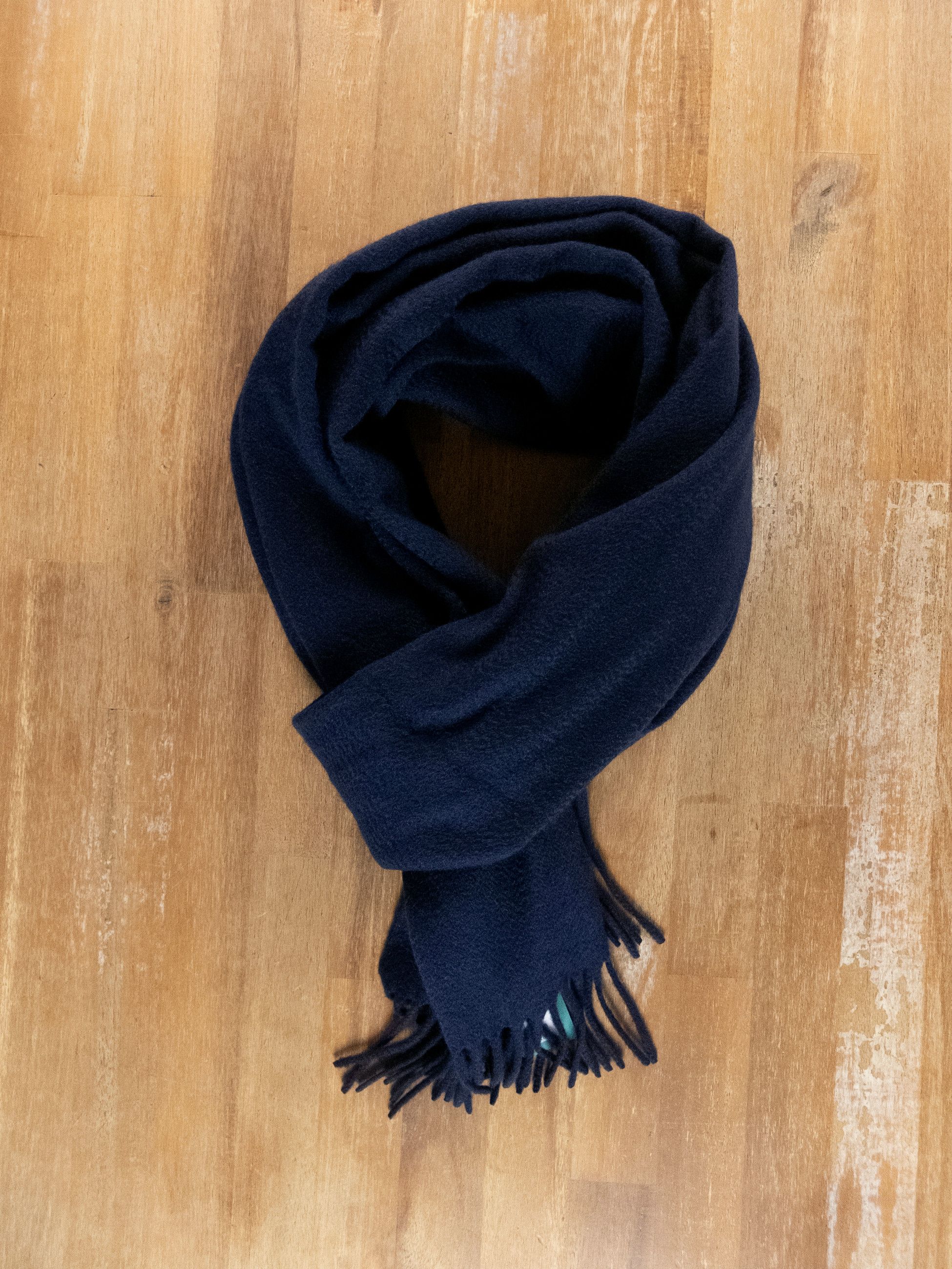 Loro Piana LORO PIANA solid navy blue pure cashmere classic scarf Size ONE SIZE - 7 Thumbnail