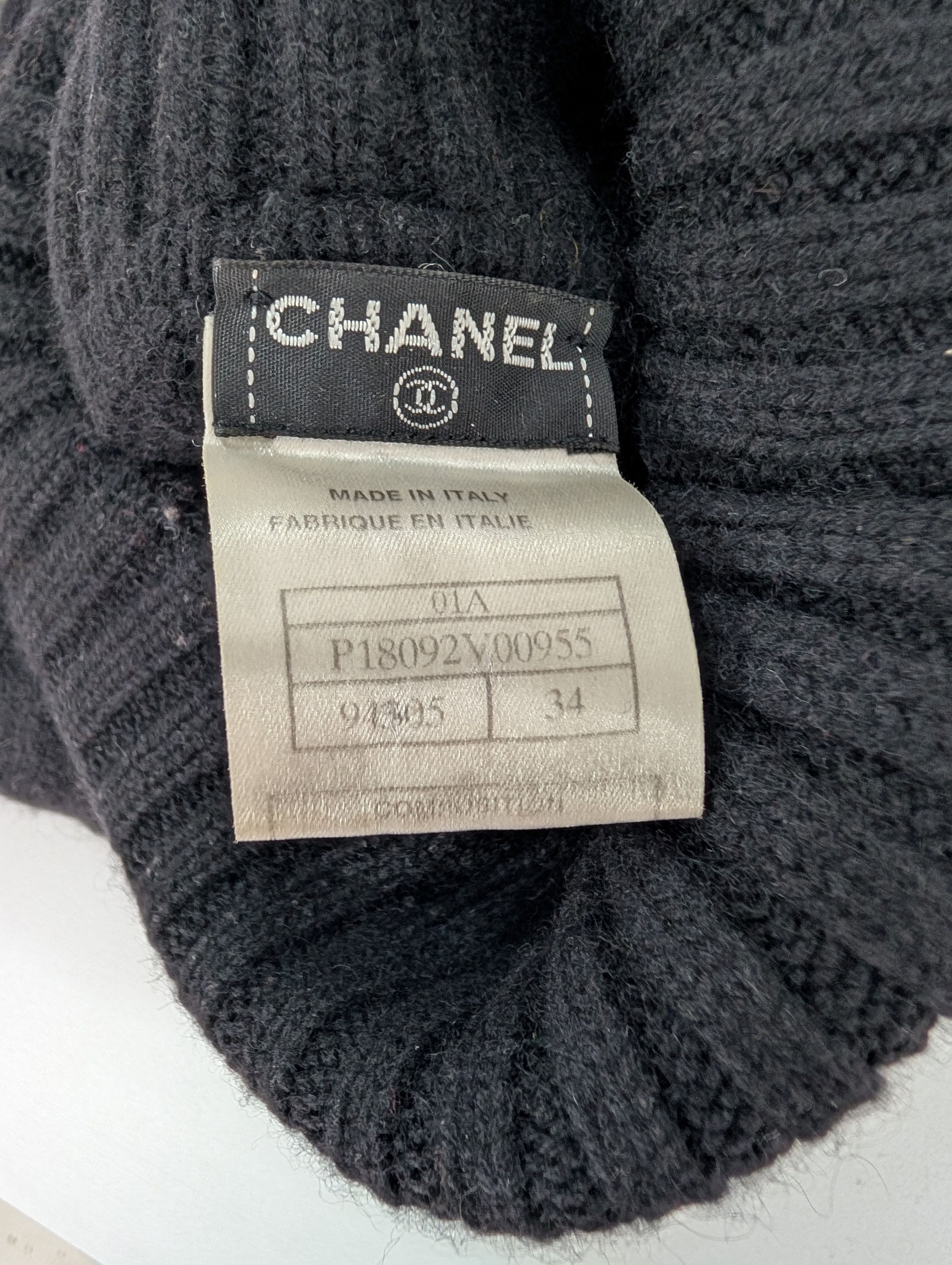Chanel Chanel Black Cashmere Turtleneck Sweater Size XS / US 0-2 / IT 36-38 - 6 Thumbnail