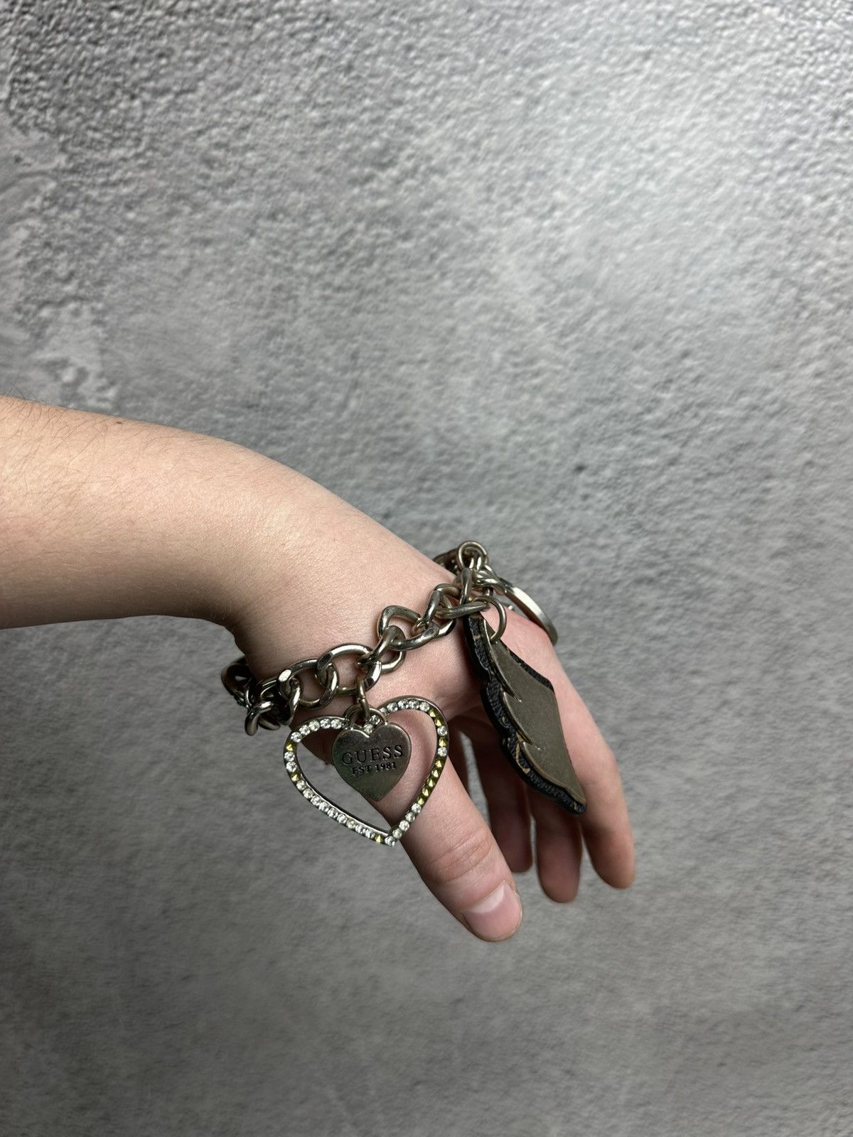 Guess Crazy Rhinestones Metal Bracelet Y2K Chain Opium Hype Style Size ONE SIZE - 2 Thumbnail