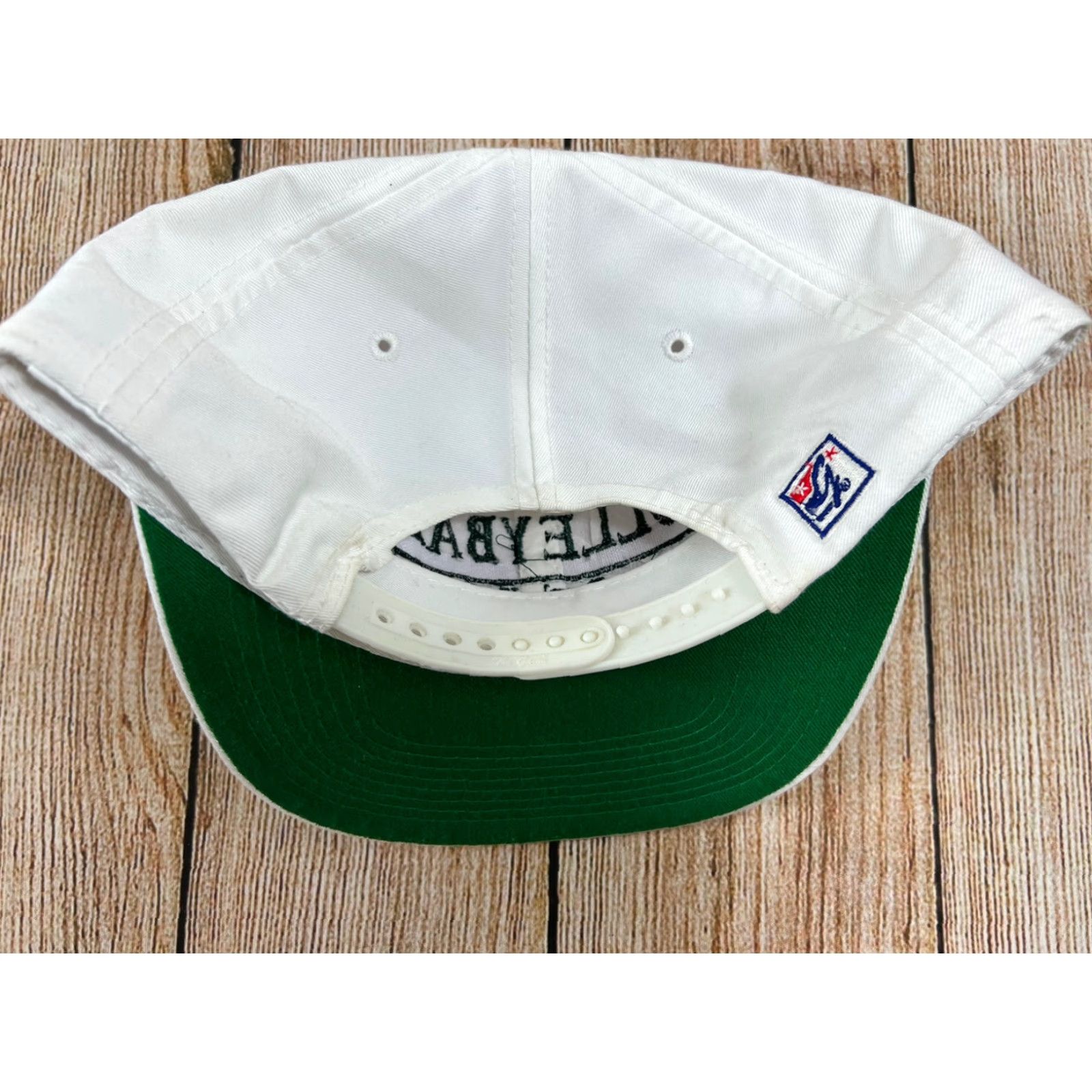 Vintage VINTAGE The Game Hat Snapback Slippery Rock University White Green 1990s Cap Mens/Womens? Size ONE SIZE - 6 Thumbnail