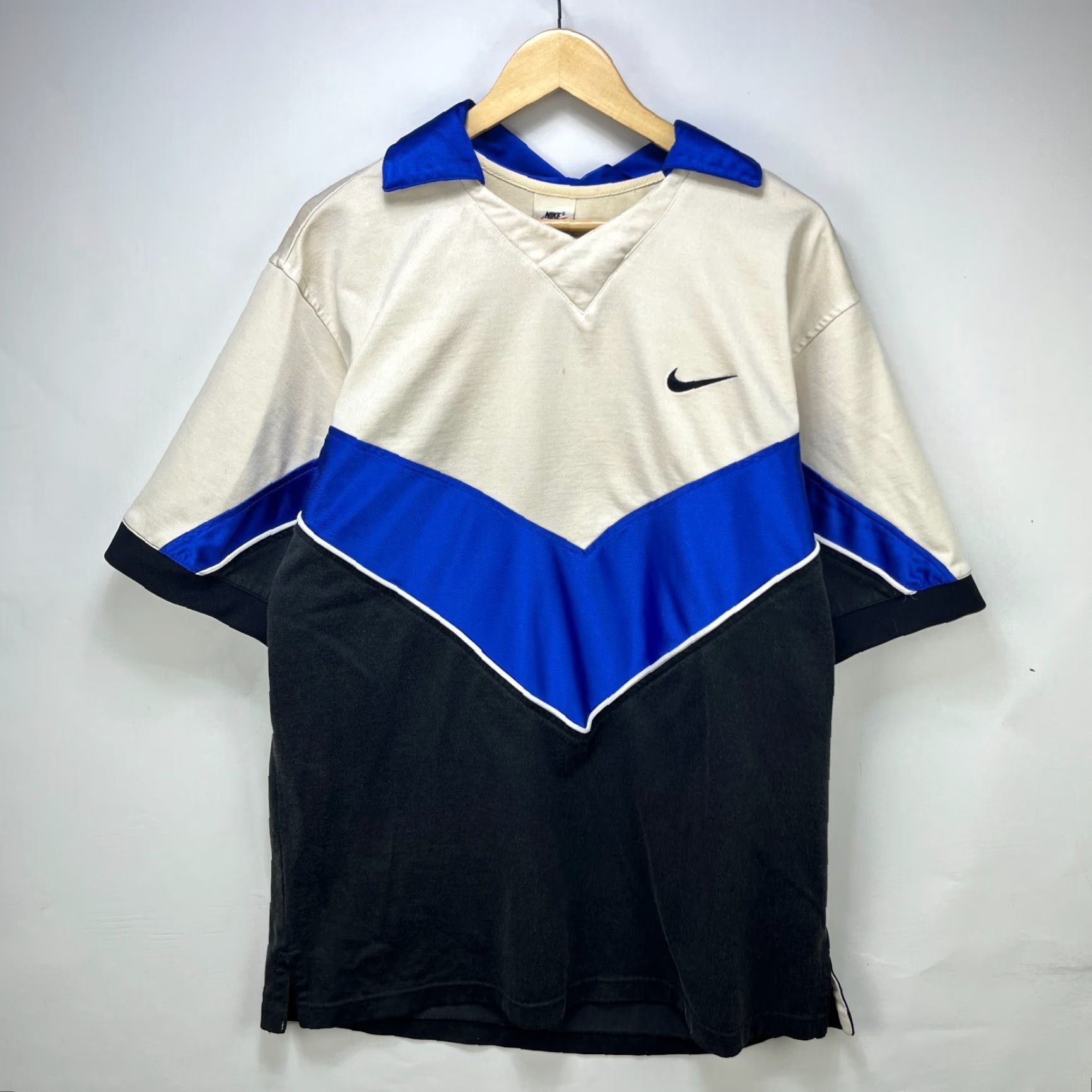 Nike VINTAGE Nike Big Swoosh Basketball Shirt Medium White 90s Mens Short Sleeve Hoops Baggy T-Shirt Size US M / EU 48-50 / 2 - 4 Thumbnail