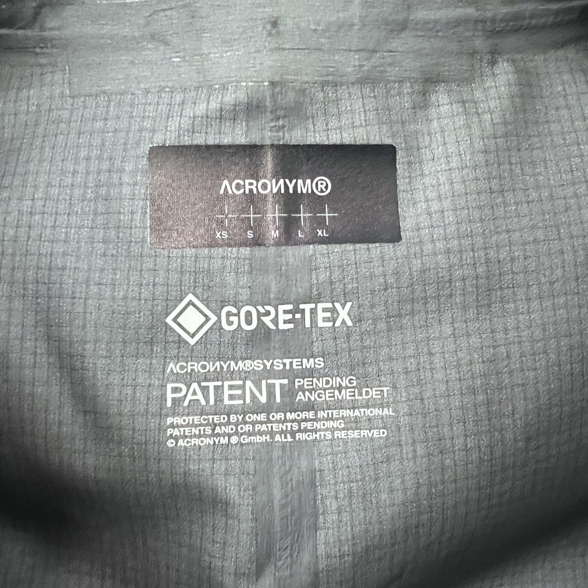 Acronym J1W-GT Size US XS / EU 42 / 0 - 2 Thumbnail