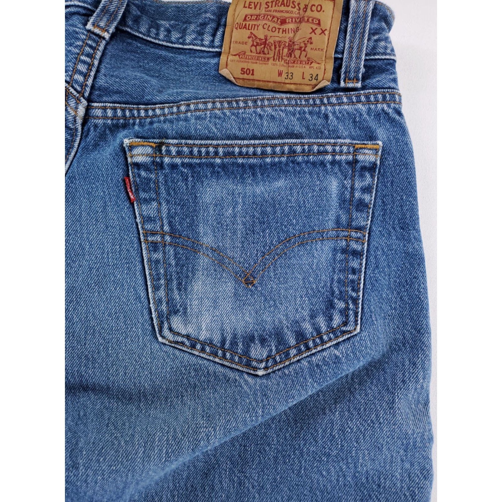 Levi's VINTAGE Levi's 501 Jeans Whiskering Fade Blue Mens 32x33 Actual 90s Straight Denim Jeans Blue Mens XS? Size US 32 / EU 48 - 5 Thumbnail