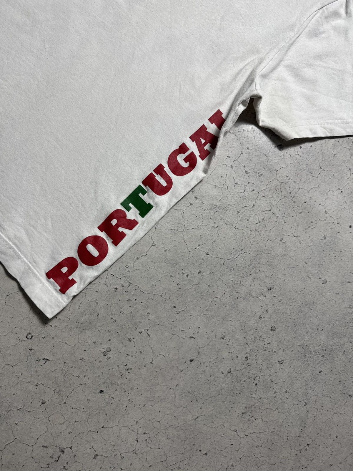 Nike Nike Portugal Team #17 Ronaldo Vintage Football Shirt Size US M / EU 48-50 / 2 - 12 Thumbnail