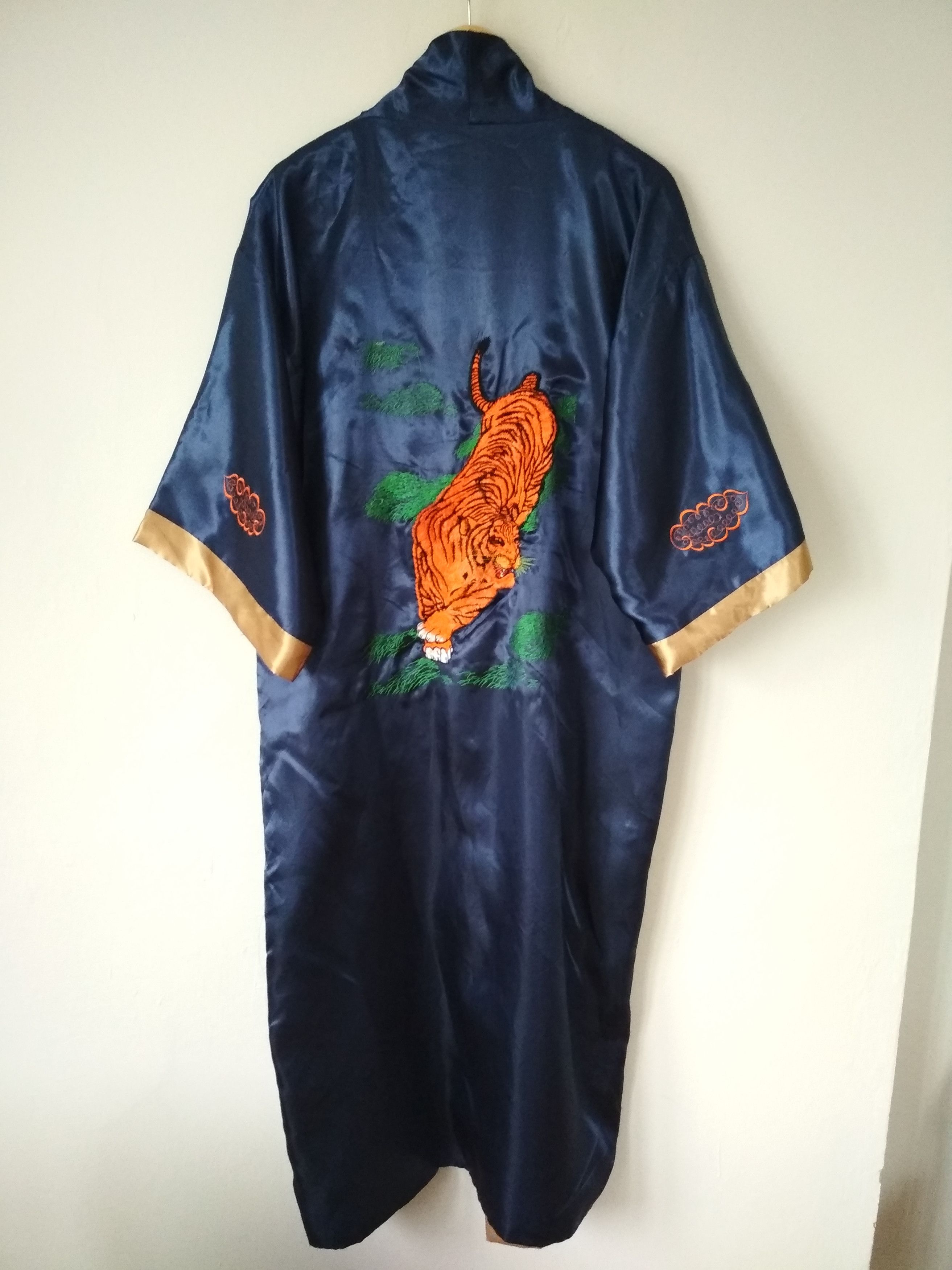Japanese Brand Zhi Cheng double-sided kimono embroidered tiger dragon Size US XXL / EU 58 / 5 - 1 Thumbnail
