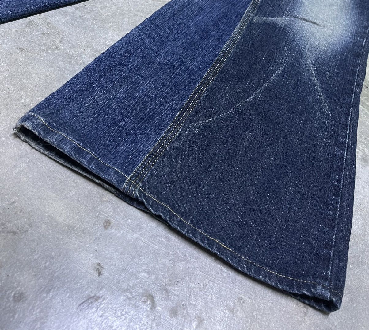 Edwin × Japanese Brand × Vintage Flare Jeans Japan Edwin Lightning Wash Bellbottom Size US 30 / EU 46 - 6 Thumbnail