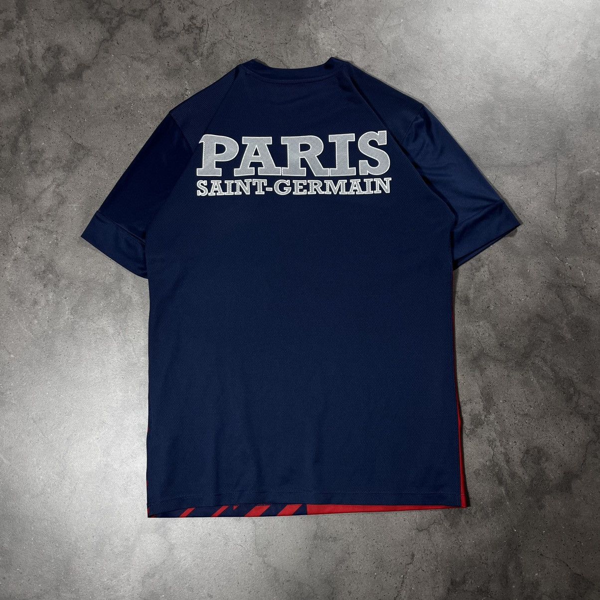 Nike Vintage Nike Paris Saint Germain PSG Blokecore Jersey Tee Size US M / EU 48-50 / 2 - 8 Thumbnail