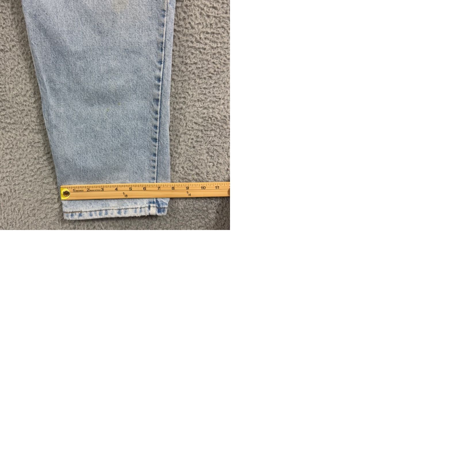 Tommy Hilfiger VINTAGE Tommy Hilfiger Jeans Mens 34x32 Baggy Loose Fit 90s Denim Light Washed Blue Cotton 5-Pocket Logo Mens Size US 34 / EU 50 - 9 Thumbnail