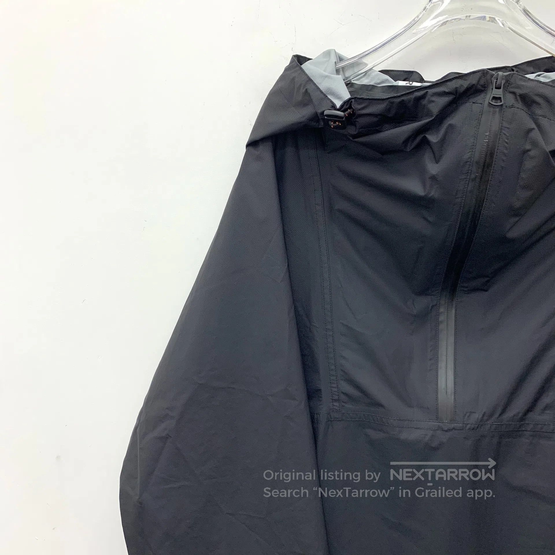 Burberry Burberry Black logo lettering print hooded half-zip long-s Size US L / EU 52-54 / 3 - 3 Thumbnail