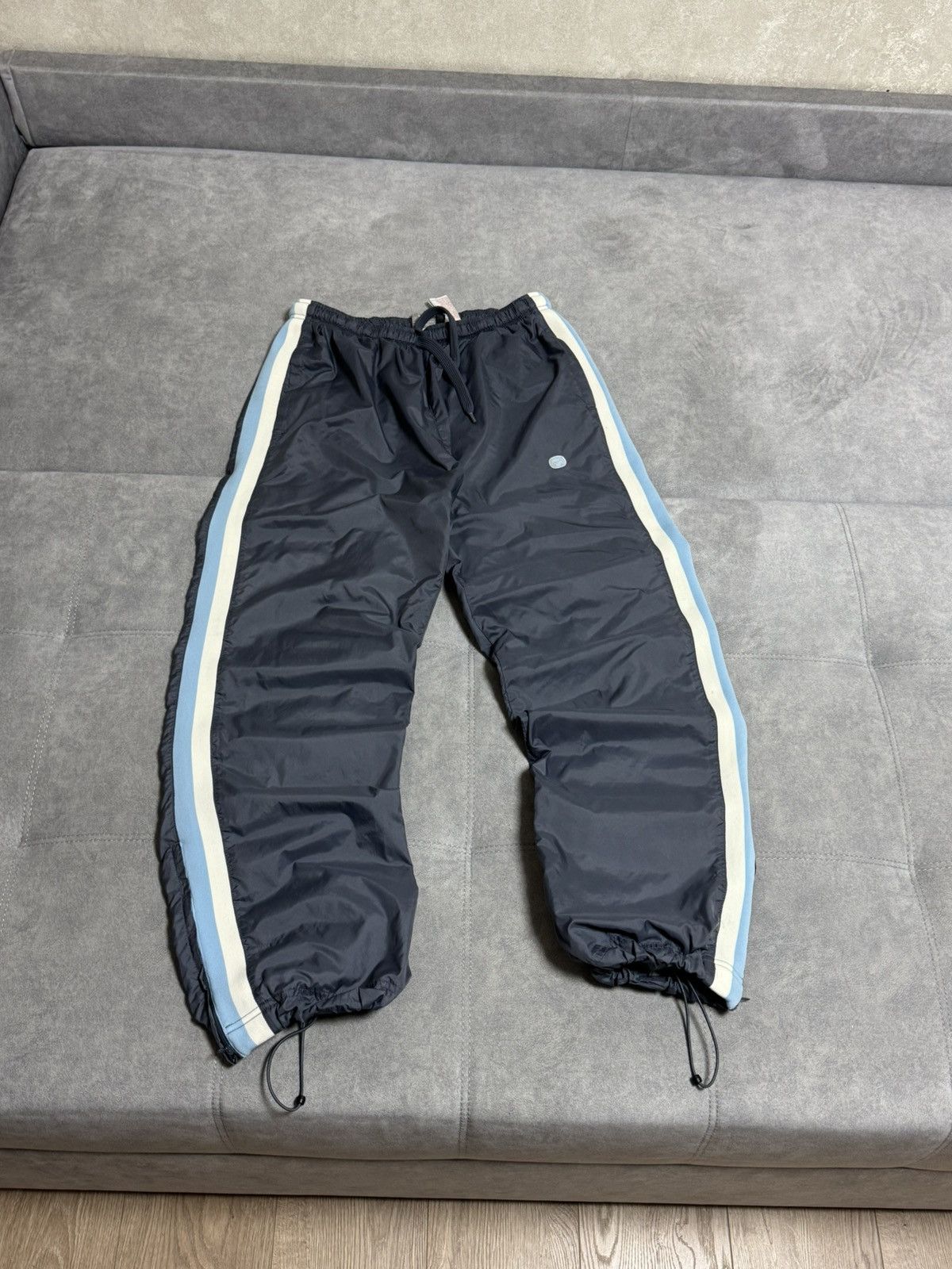 Nike Vintage Nike Nylon Swoosh Y2K Baggy Pants Sweatpants Size XL Size US 34 / EU 50 - 1 Thumbnail