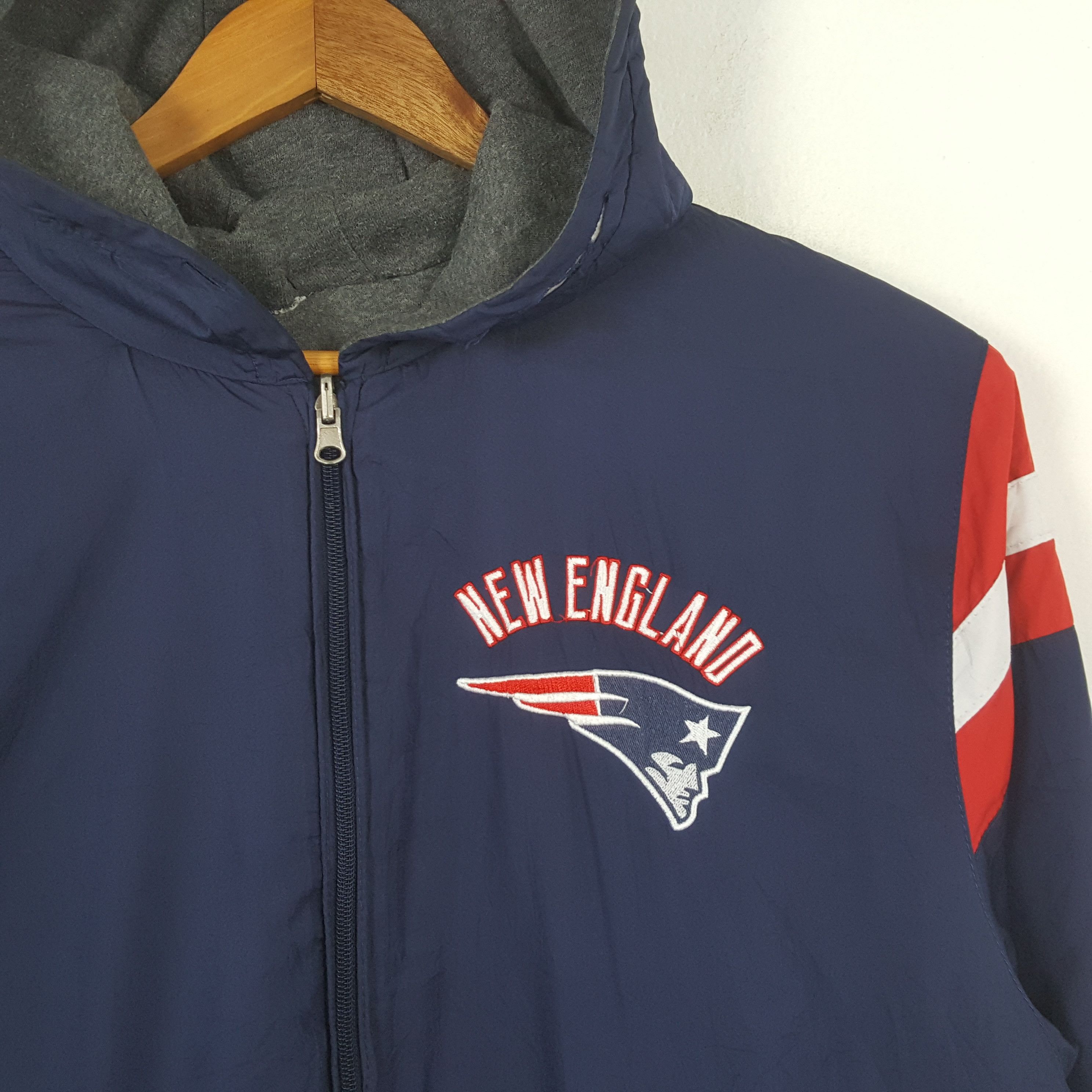 NFL × Vintage Vintage NEW ENGLAND PATAIOTS NFL Team Hoodies C288N2 Size US XL / EU 56 / 4 - 4 Thumbnail