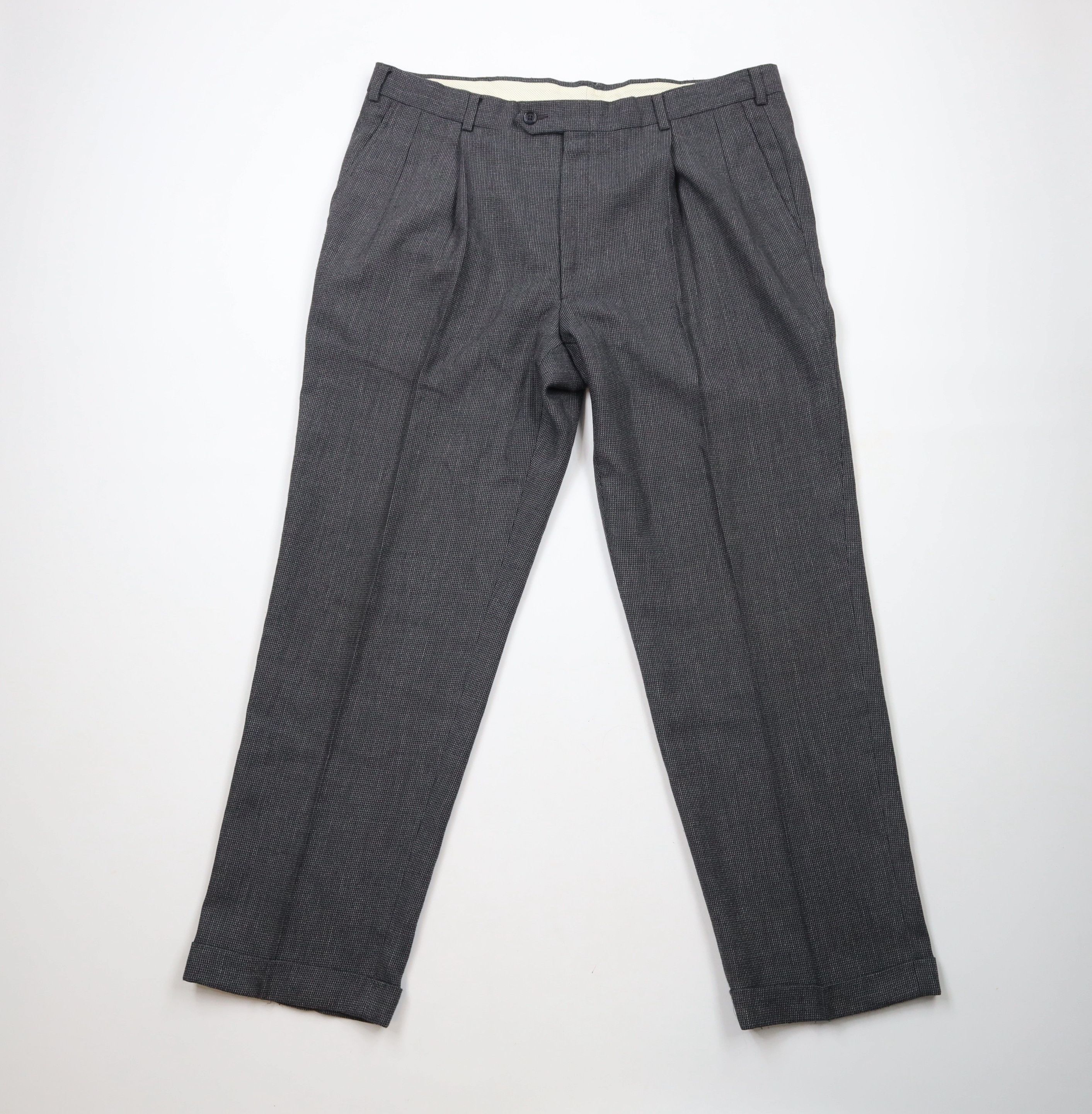 Vintage Vintage 90s Streetwear Pleated Cuffed Wide Leg Chino Pants Size US 38 / EU 54 - 1 Thumbnail