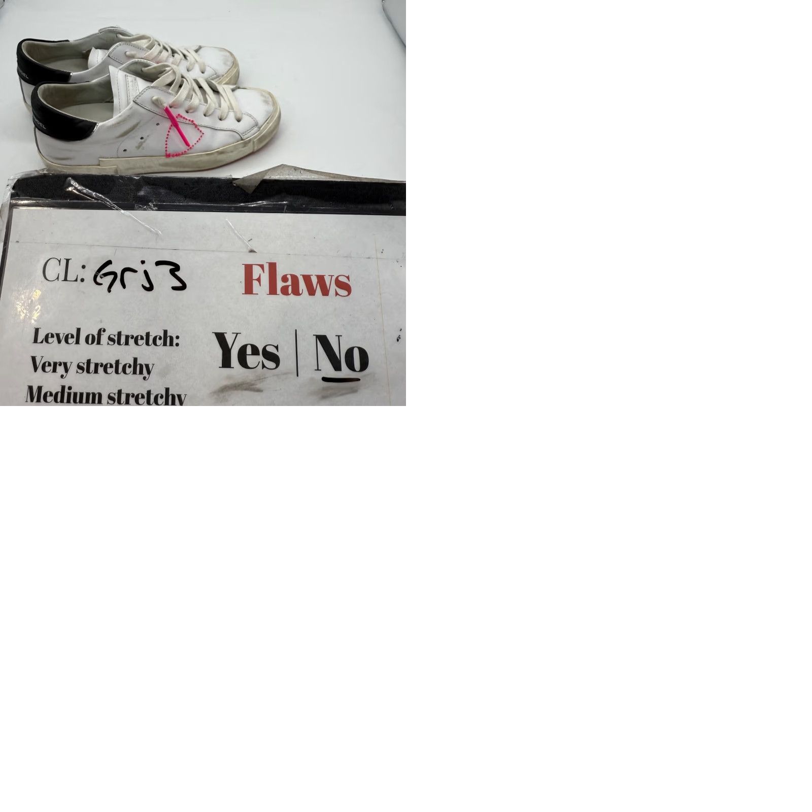 Philippe Model Philippe Model Womens Leather Sneakers Size 36 6 White Pink Distressed Italy Sneaker Leather White Pink Women US 6 EU 36 Size US 6 / IT 36 - 9 Thumbnail