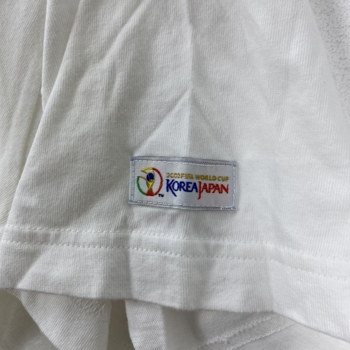 Vintage Vintage 2002 FIFA World Cup Korea Japan T-Shirt Size L White Size US L / EU 52-54 / 3 - 5 Thumbnail
