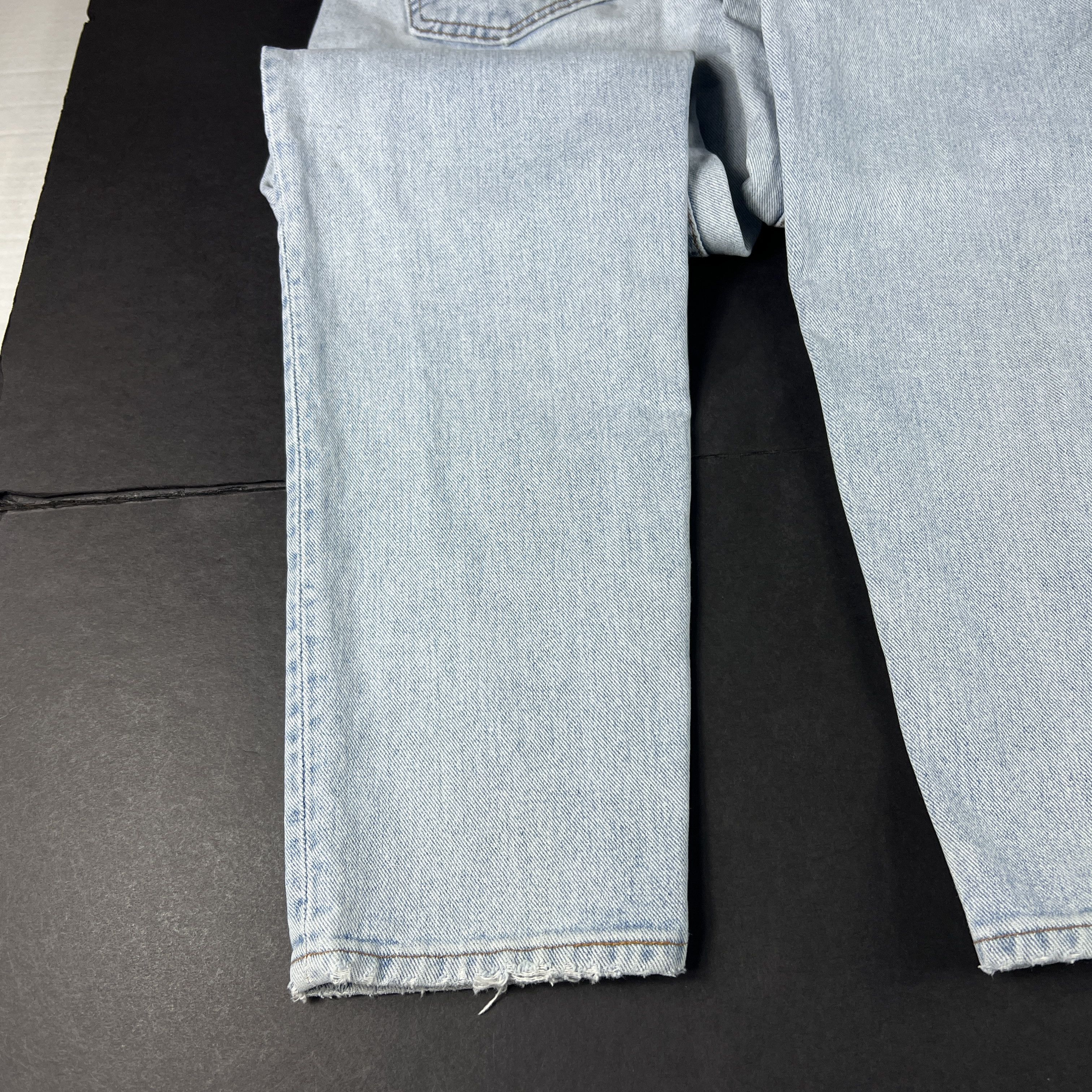 Levi's × Vintage VTG 90s Levi's Jeans 550 Relaxed Straight Light Blue Denim Size US 33 - 17 Thumbnail