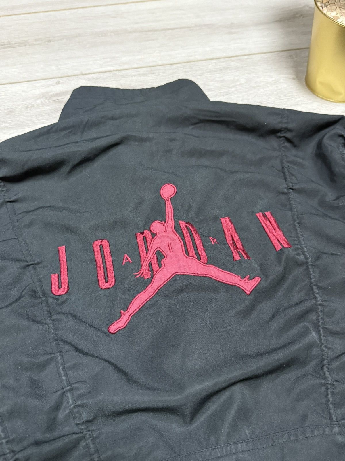 Jordan Brand Nike Jordan vintage 90s big logo jacket zip 1990 Size US XL / EU 56 / 4 - 8 Thumbnail