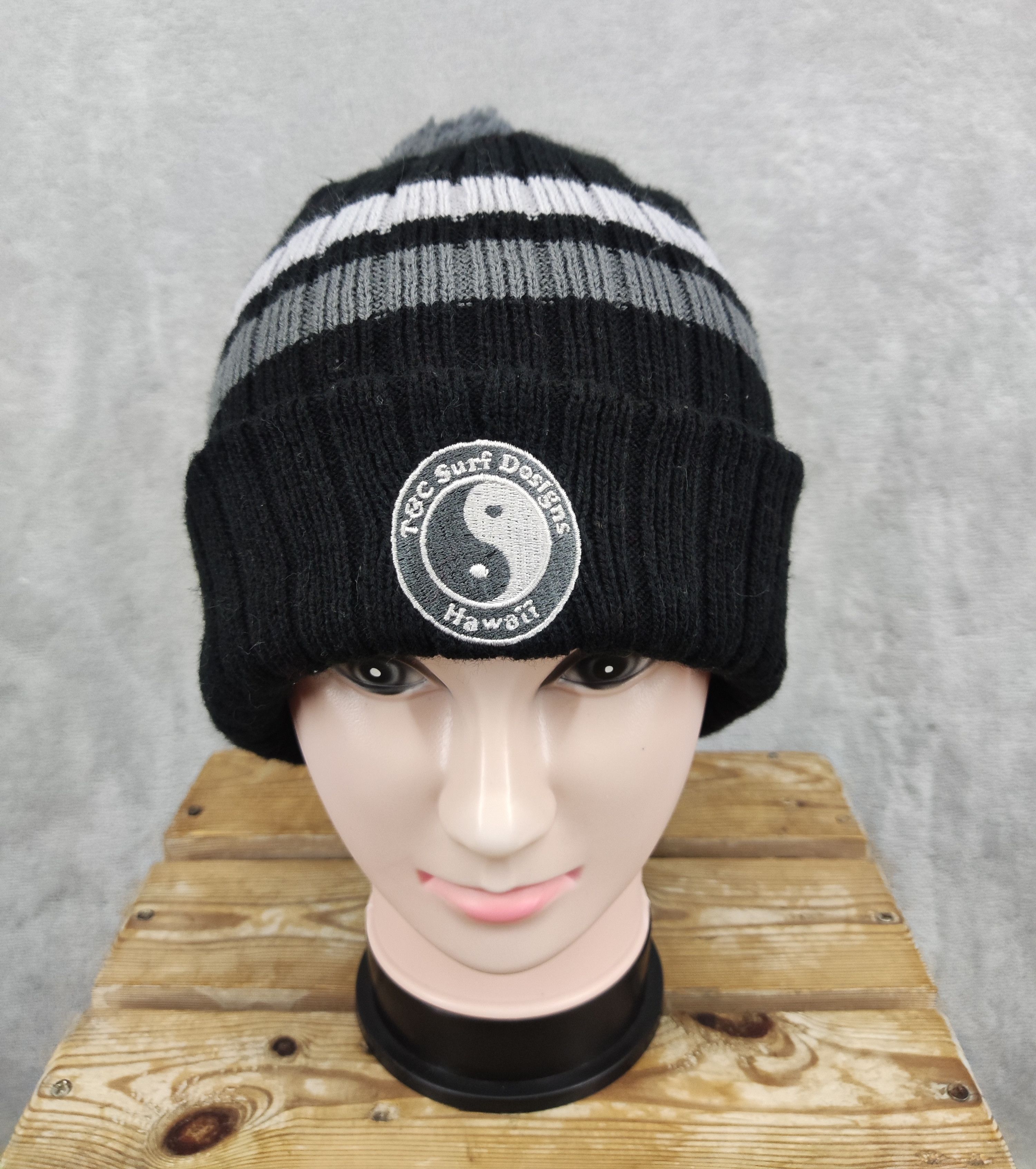 Vintage Vintage T&C Surf Design Beanie Hat Size ONE SIZE - 1 Thumbnail