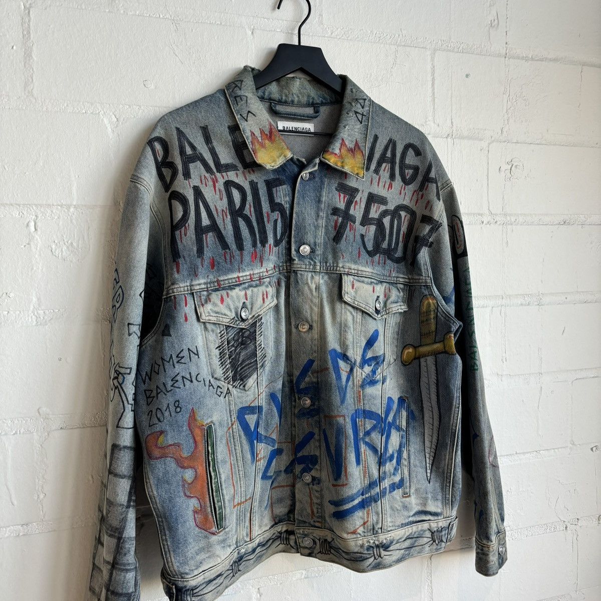 Balenciaga Balenciaga Oversized Graffiti Denim Jacket Size US S / EU 44-46 / 1 - 3 Thumbnail