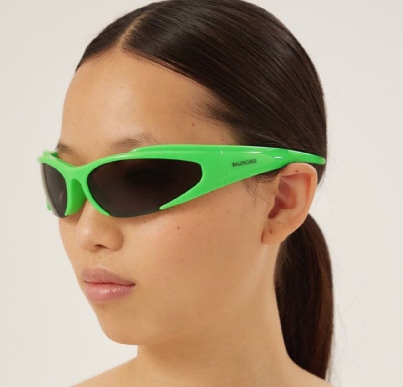 サングラス BALENCIAGA Woman Sunglasses Green BB0253S 005 s-l400.jpg