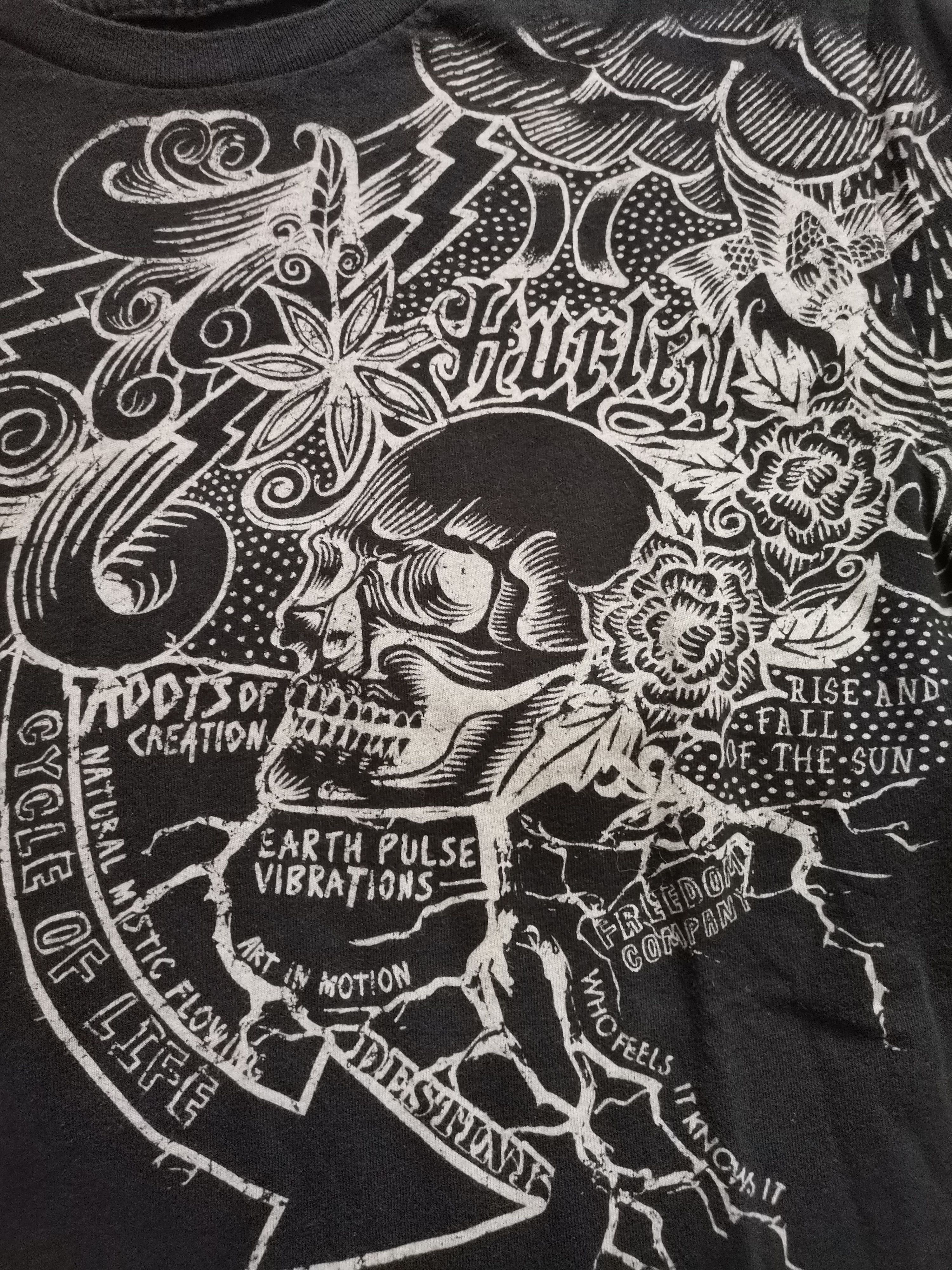 Affliction Hurley Women's Skull Tattoo Tee Size S / US 4 / IT 40 - 2 Thumbnail