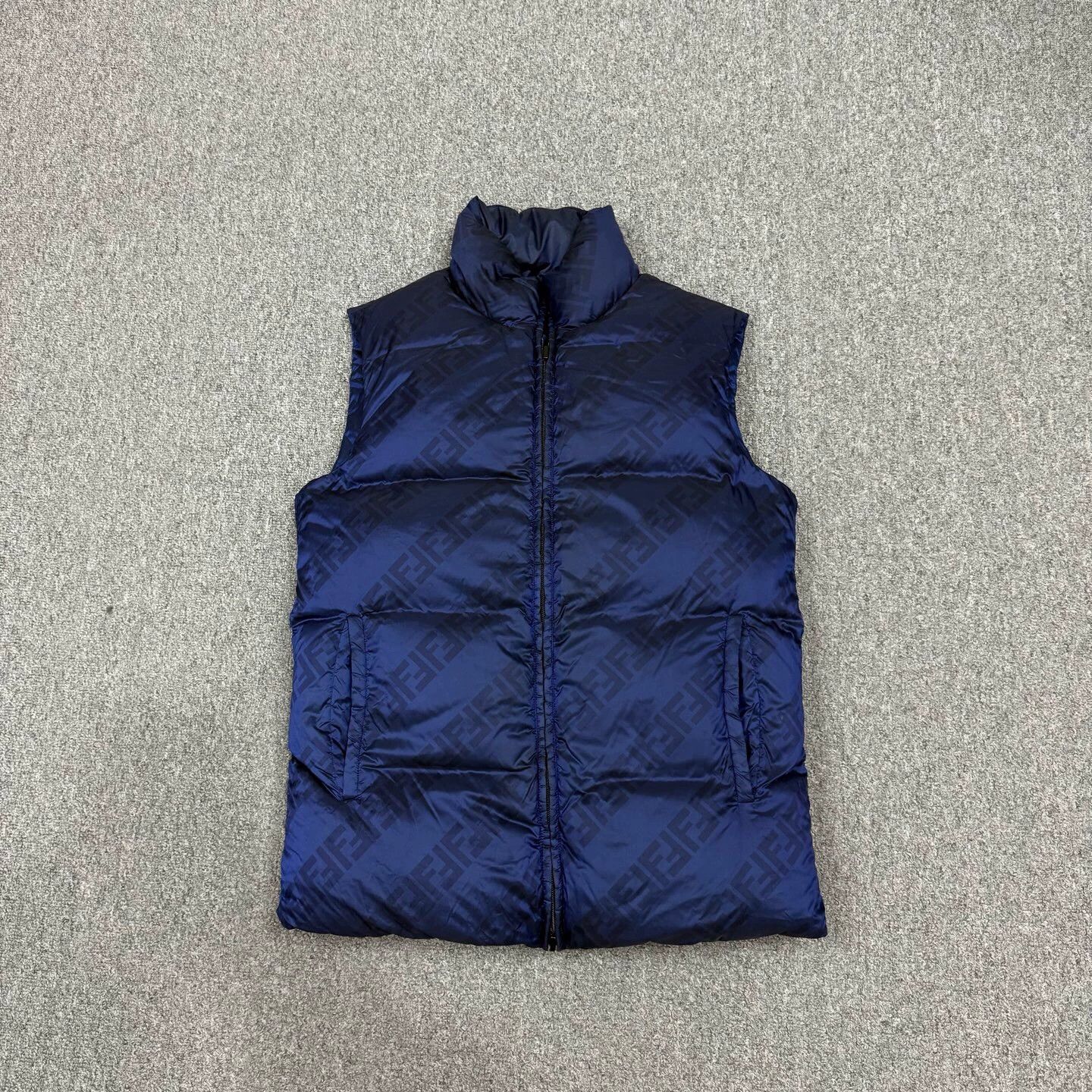 Fendi Fendi Blue All-Over Print Reversible Zip Puffer Vest 44 Size US S / EU 44-46 / 1 - 2 Thumbnail