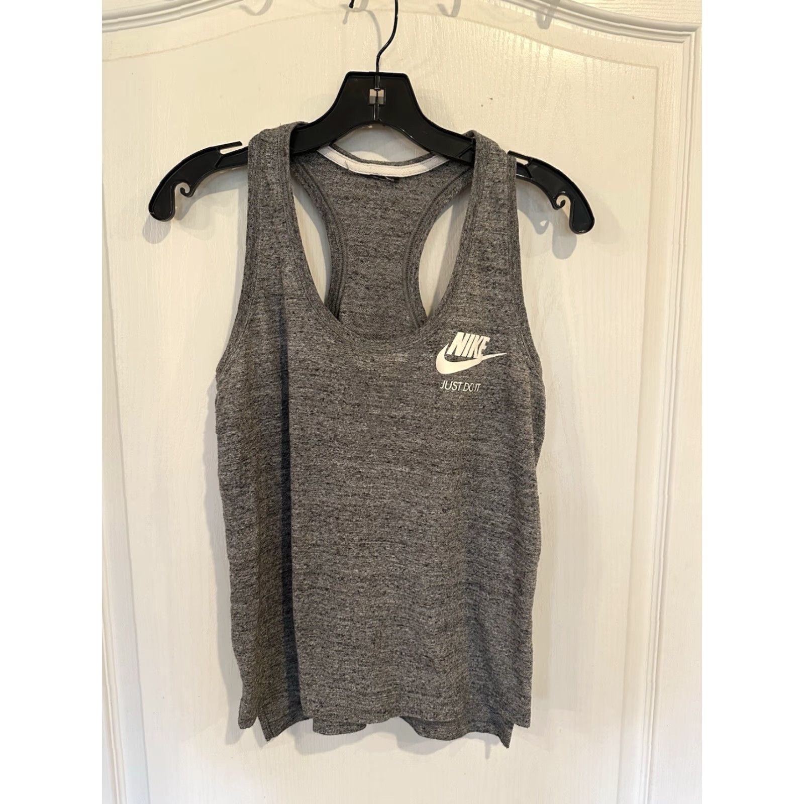 Nike VINTAGE Nike Tank Top Women M Heather Grey Racerback Activewear Tank Top Large? Size M / US 6-8 / IT 42-44 - 2 Thumbnail