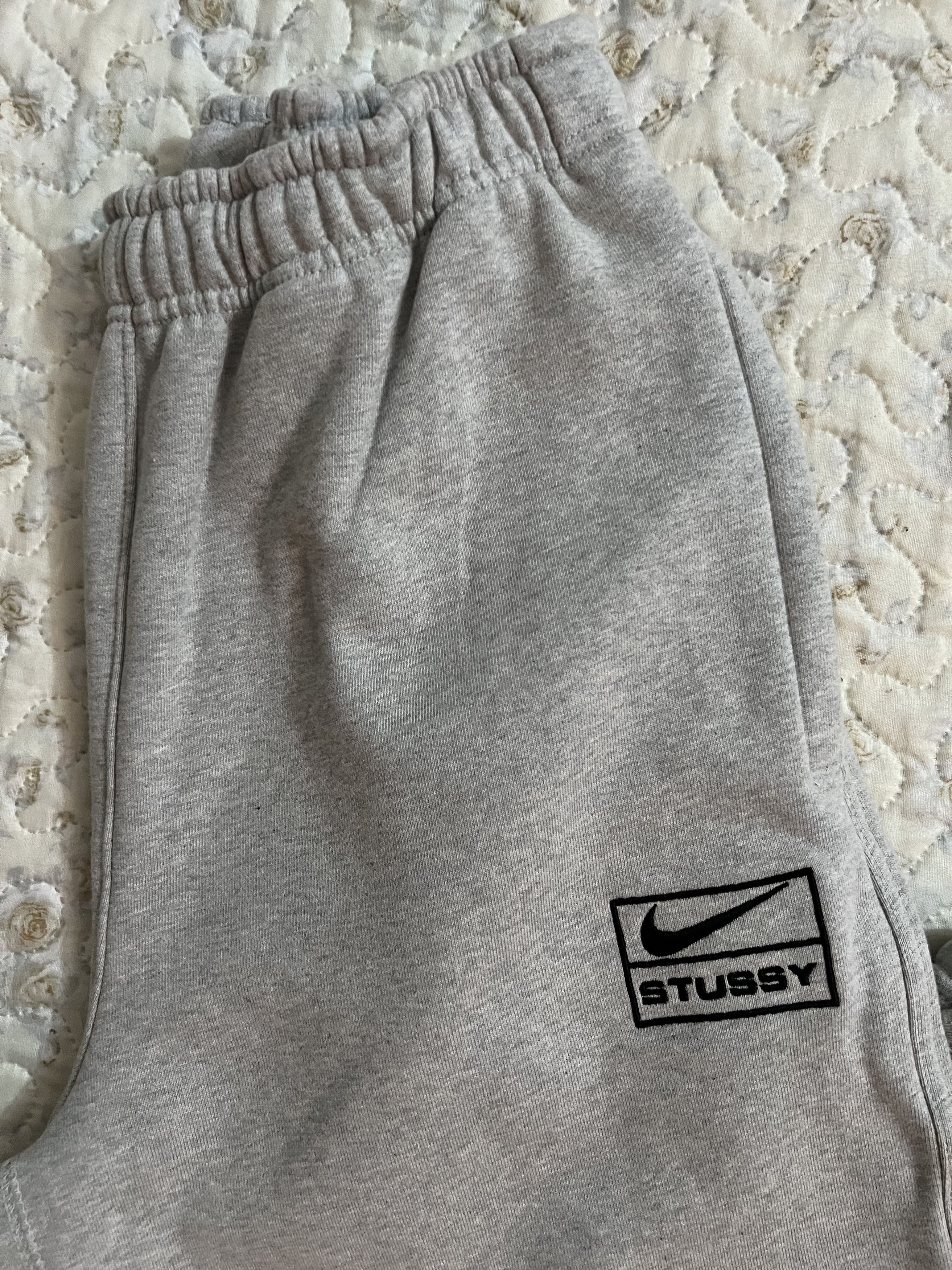 Nike × Stussy XS Nike Stussy Fleece Sweatpants Grey FW25 Fleece joggers Size US 30 / EU 46 - 16 Thumbnail