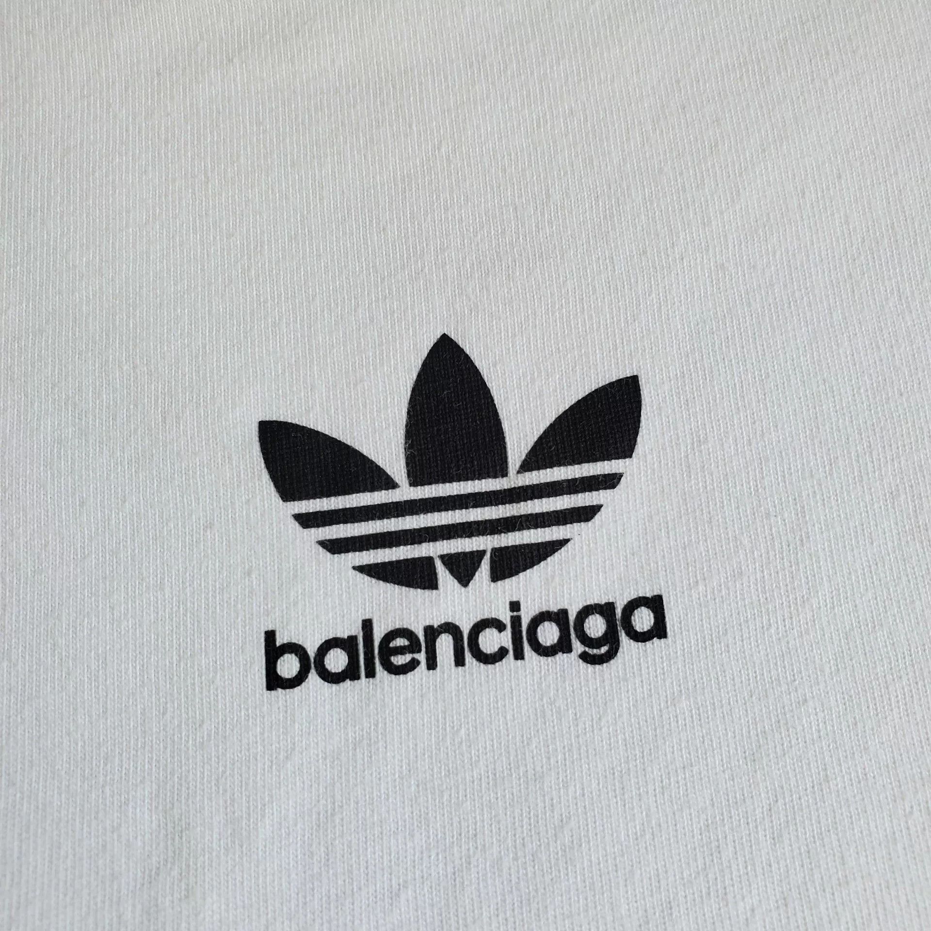 Balenciaga balenciaga x Adidas striped logo long sleeve tee Size US XS / EU 42 / 0 - 4 Thumbnail