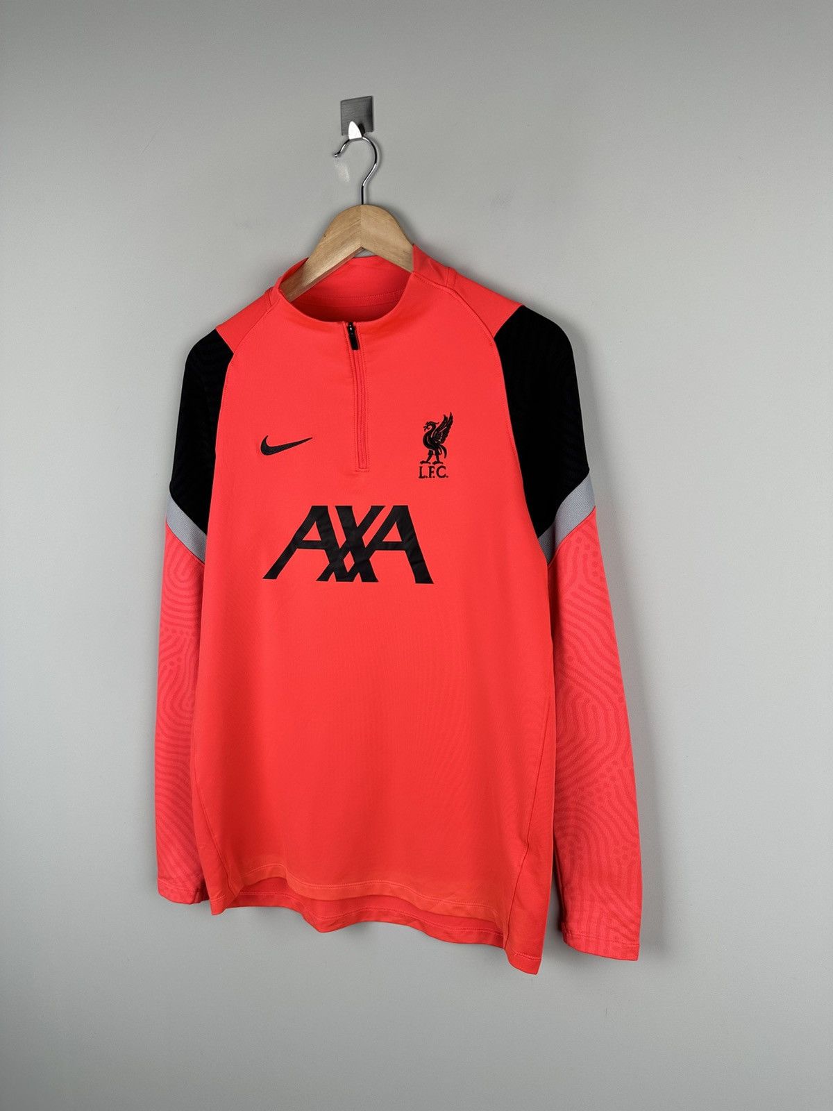 Nike Nike Liverpool Training Jersey Soccer Size US M / EU 48-50 / 2 - 3 Thumbnail