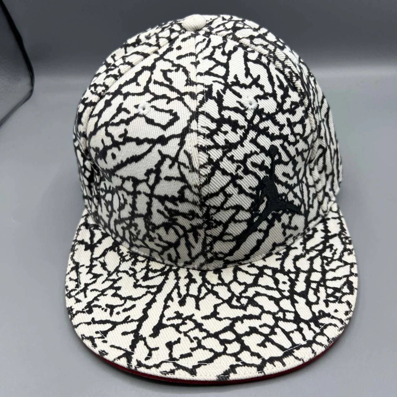 Jordan Brand Air Jordan Hat 7 1/2 Cement Elephant Embroidered Fitted Size ONE SIZE - 1 Thumbnail